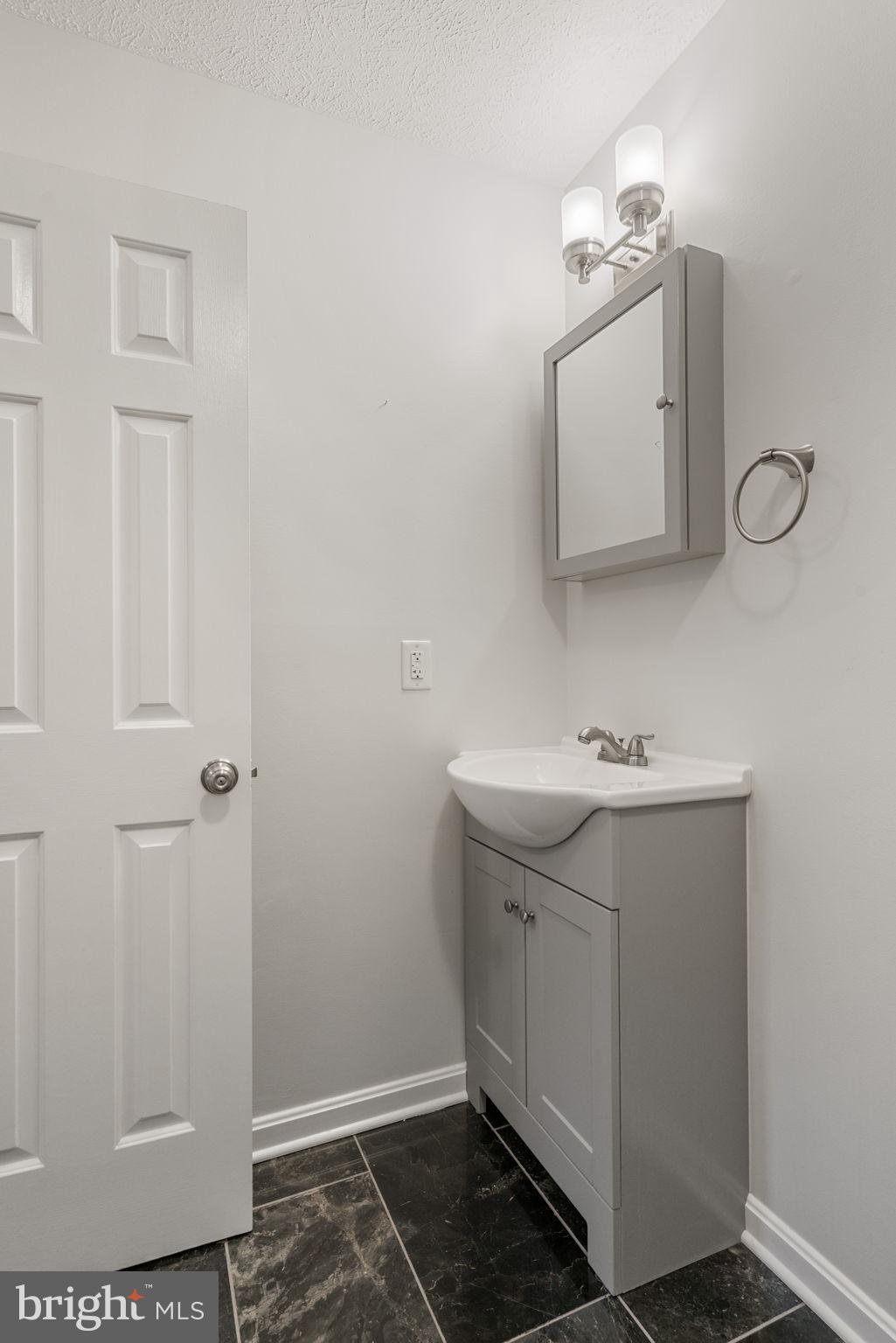 JEFFERSON ESTATES - Residential