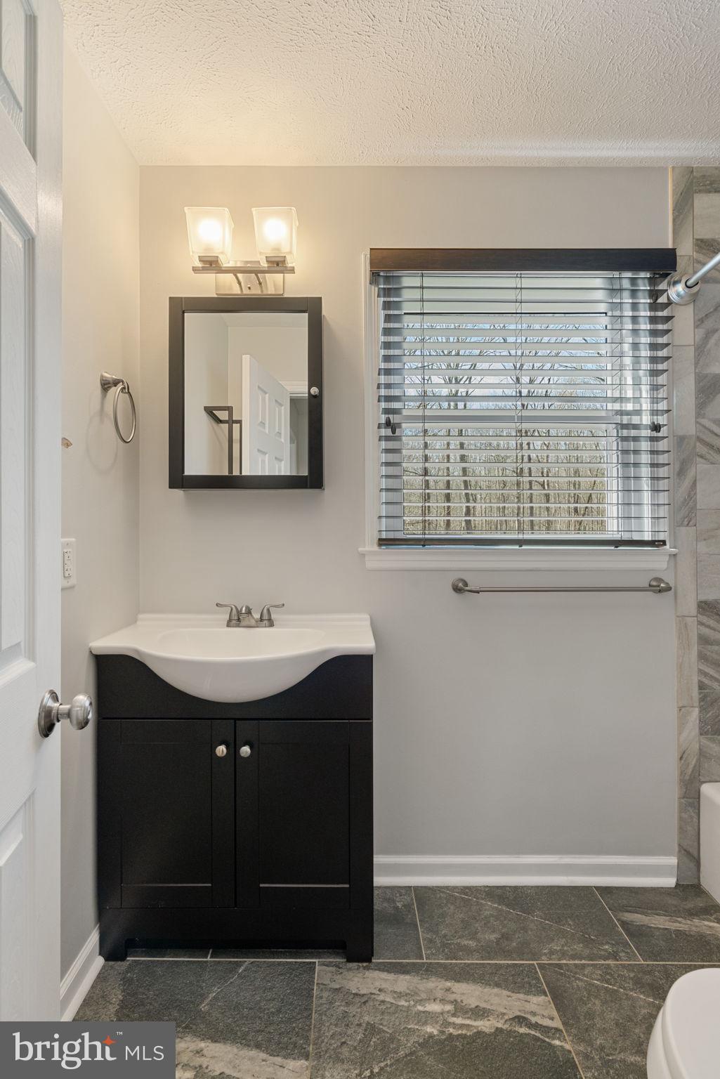 JEFFERSON ESTATES - Residential