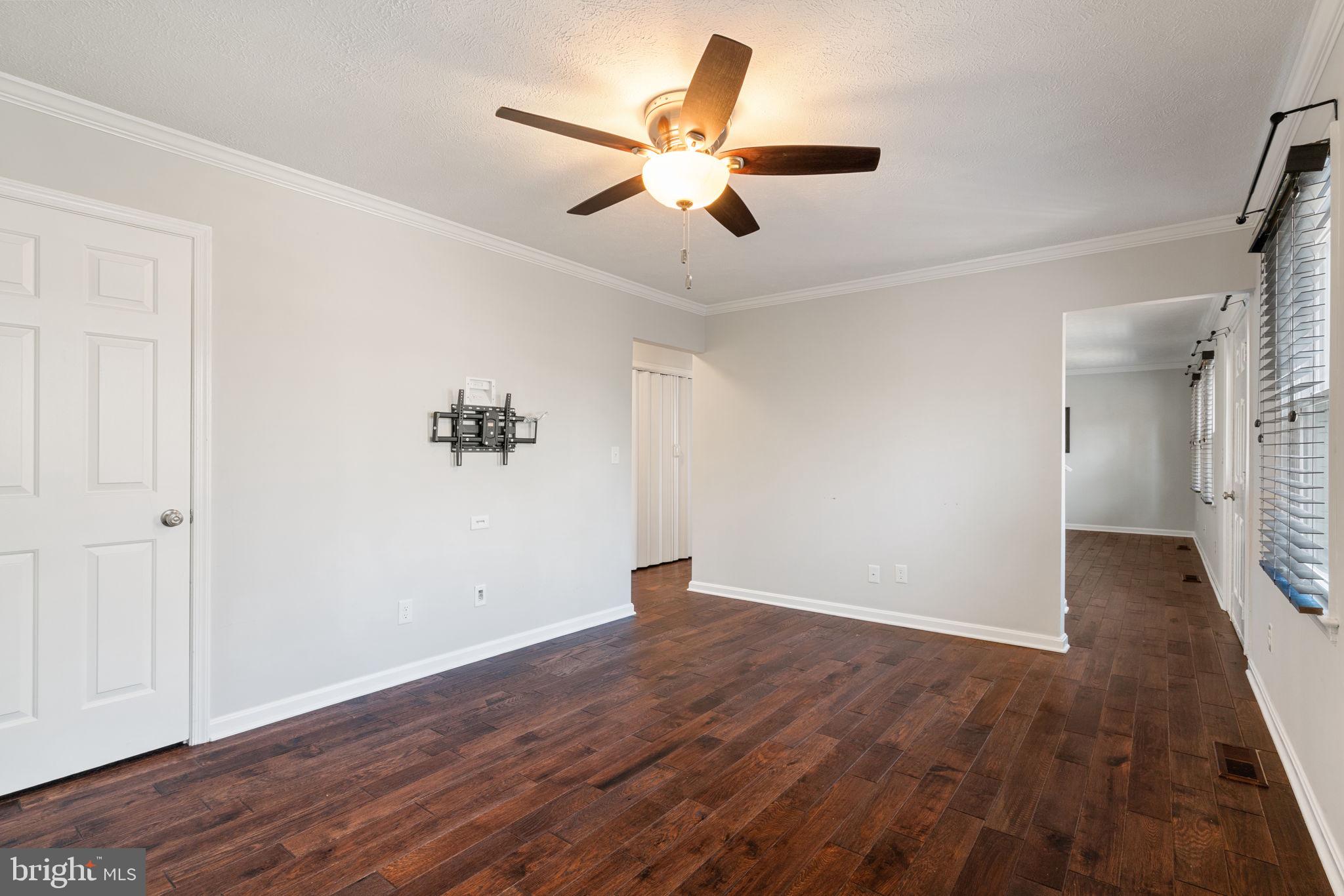 JEFFERSON ESTATES - Residential