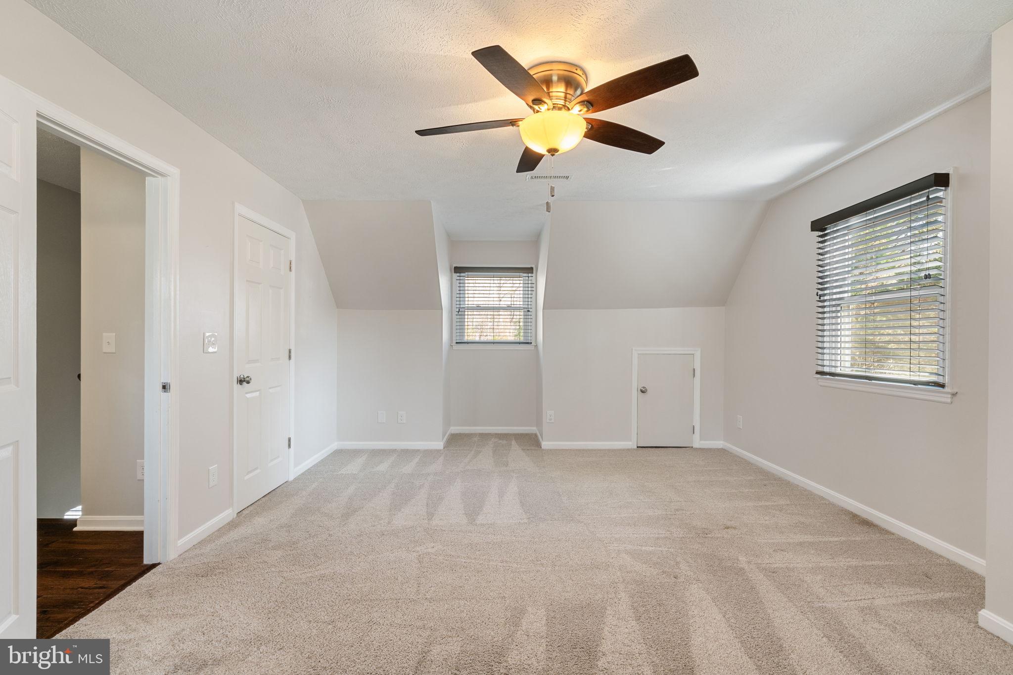 JEFFERSON ESTATES - Residential