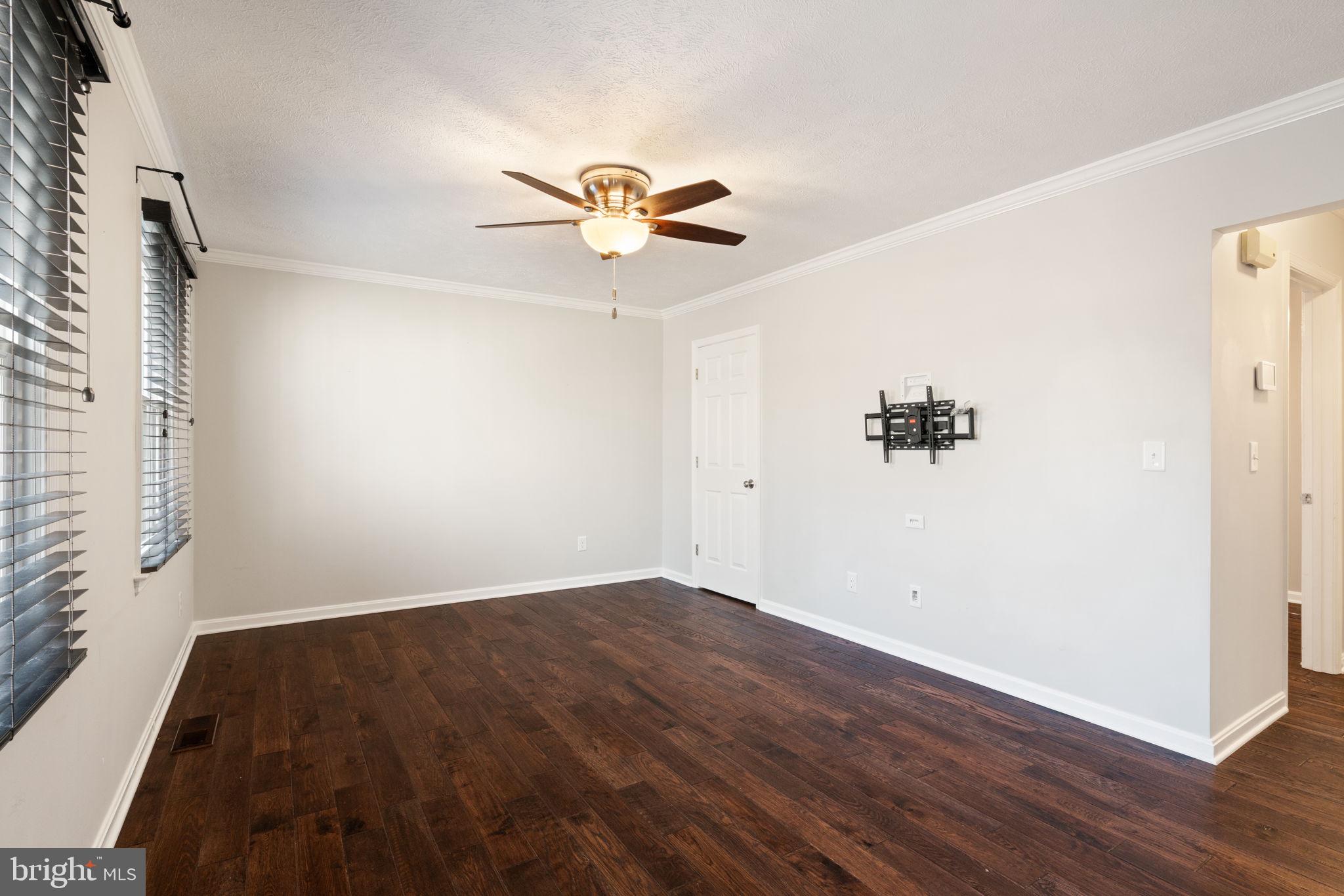 JEFFERSON ESTATES - Residential