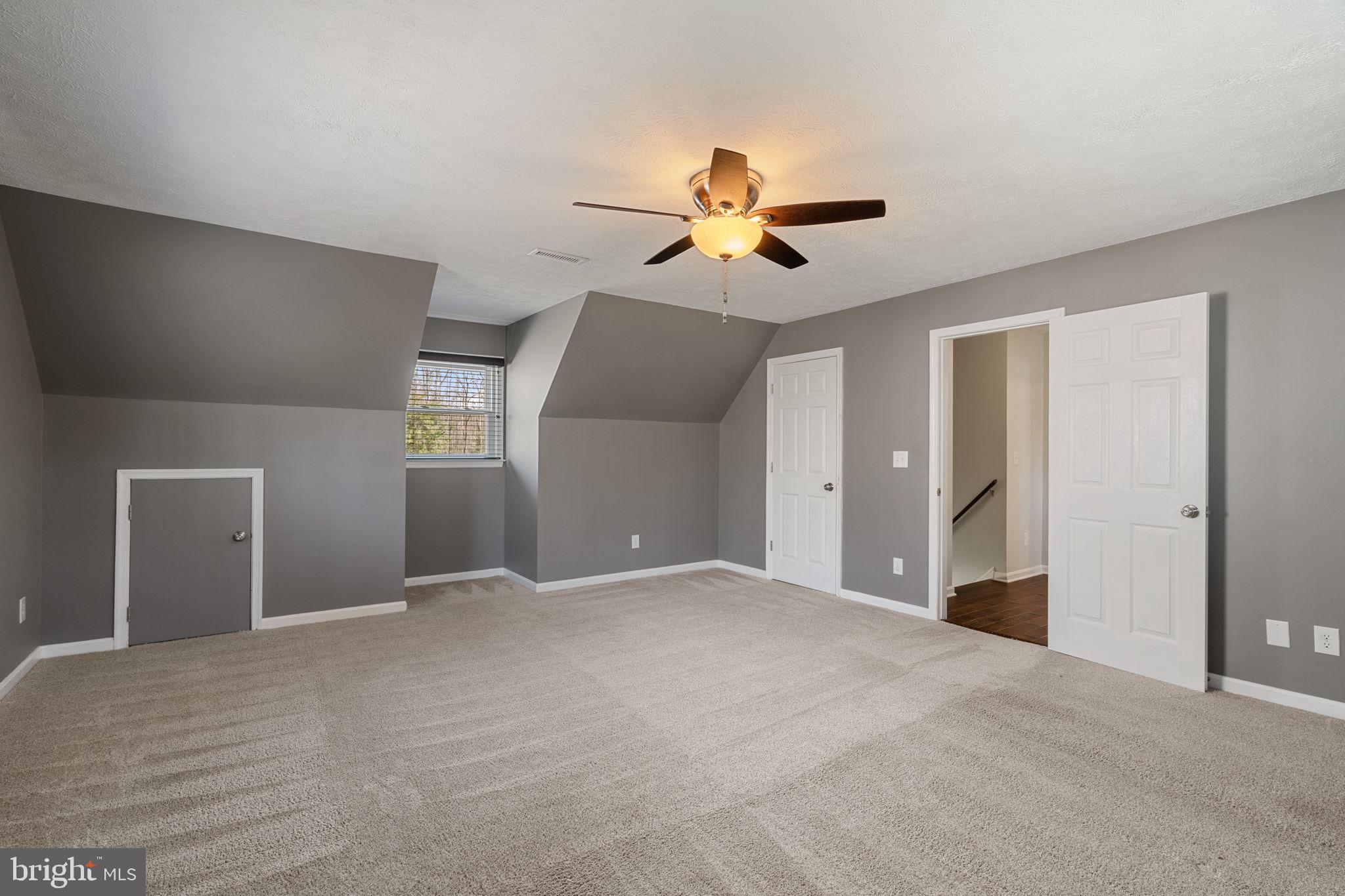 JEFFERSON ESTATES - Residential