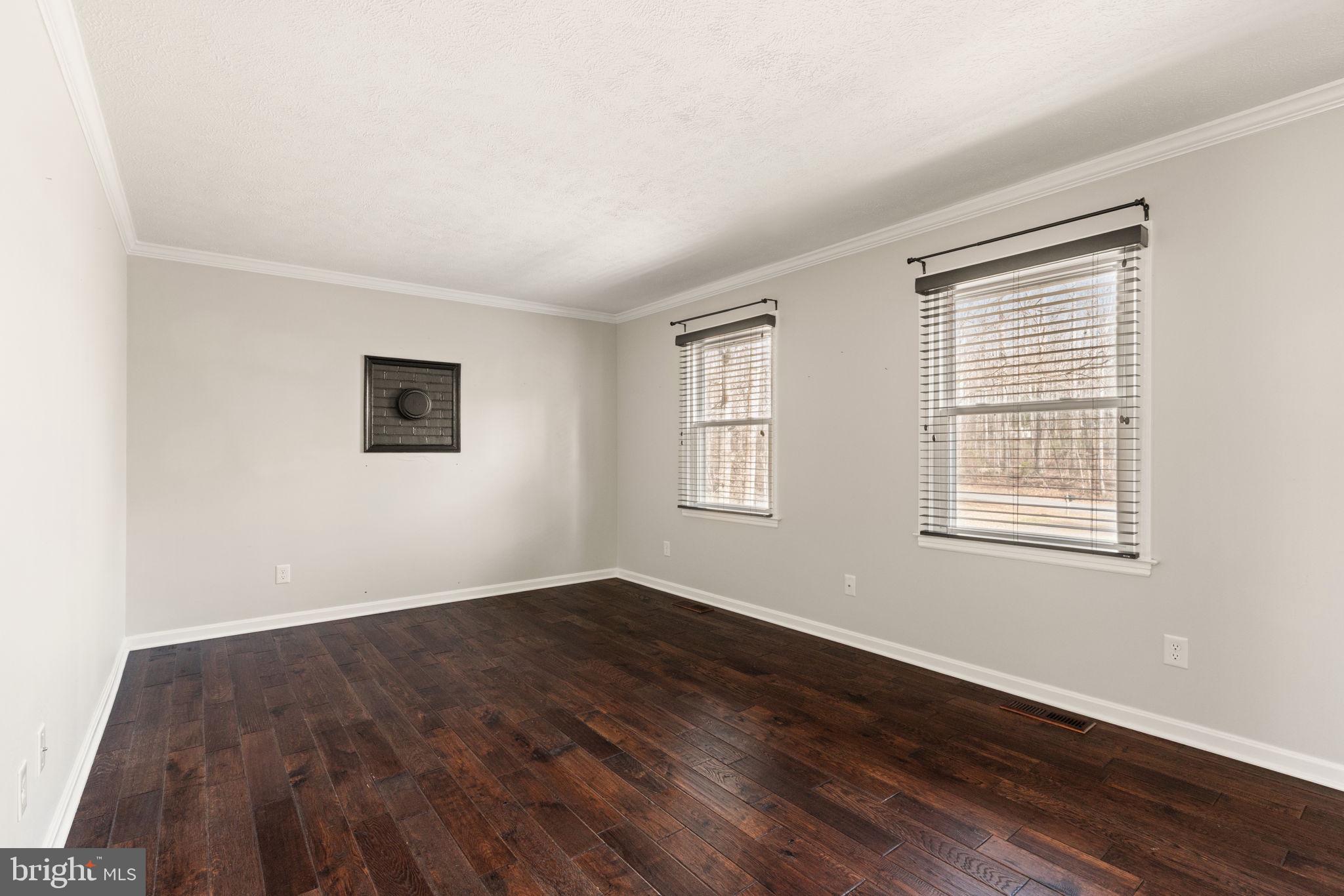 JEFFERSON ESTATES - Residential