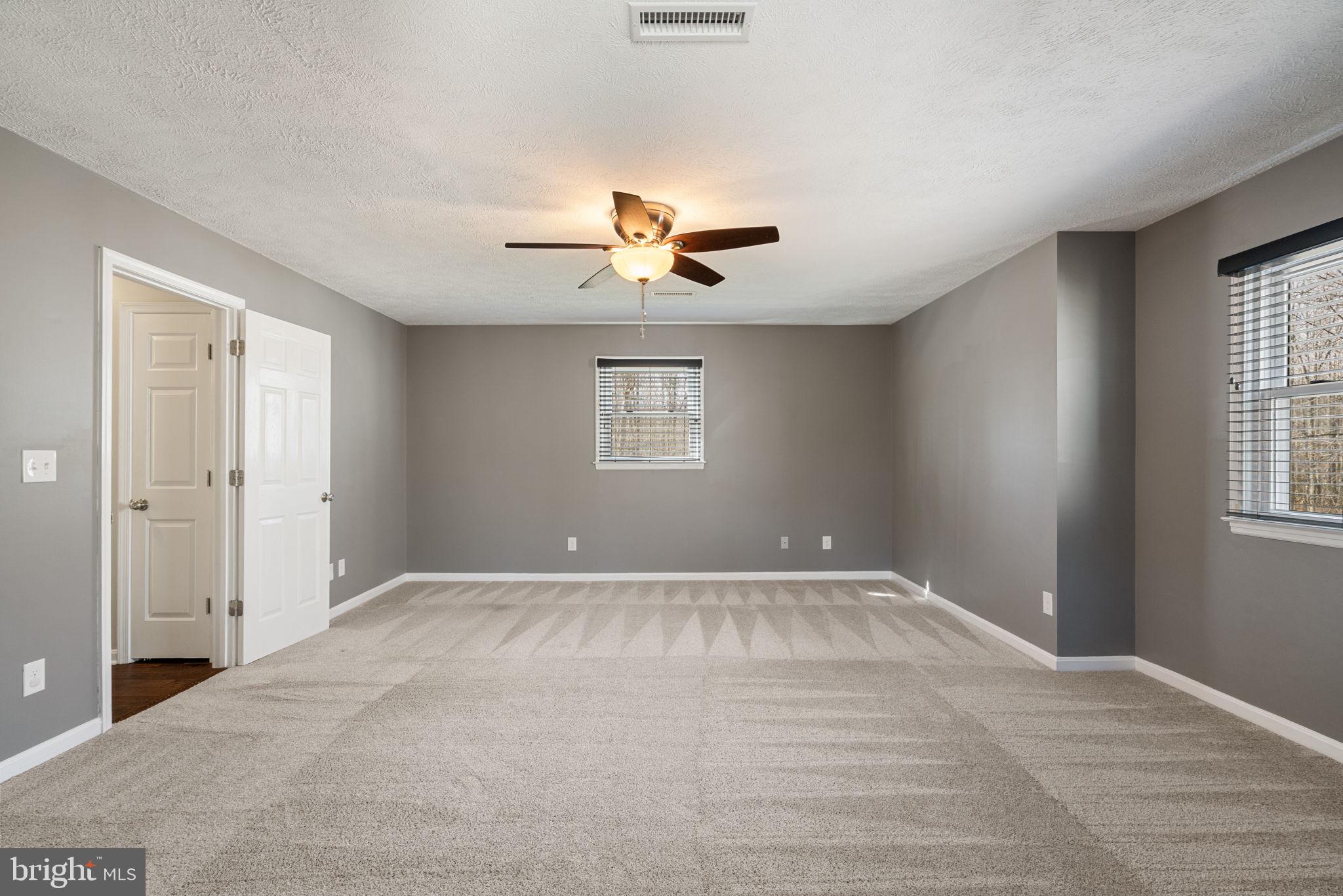 JEFFERSON ESTATES - Residential