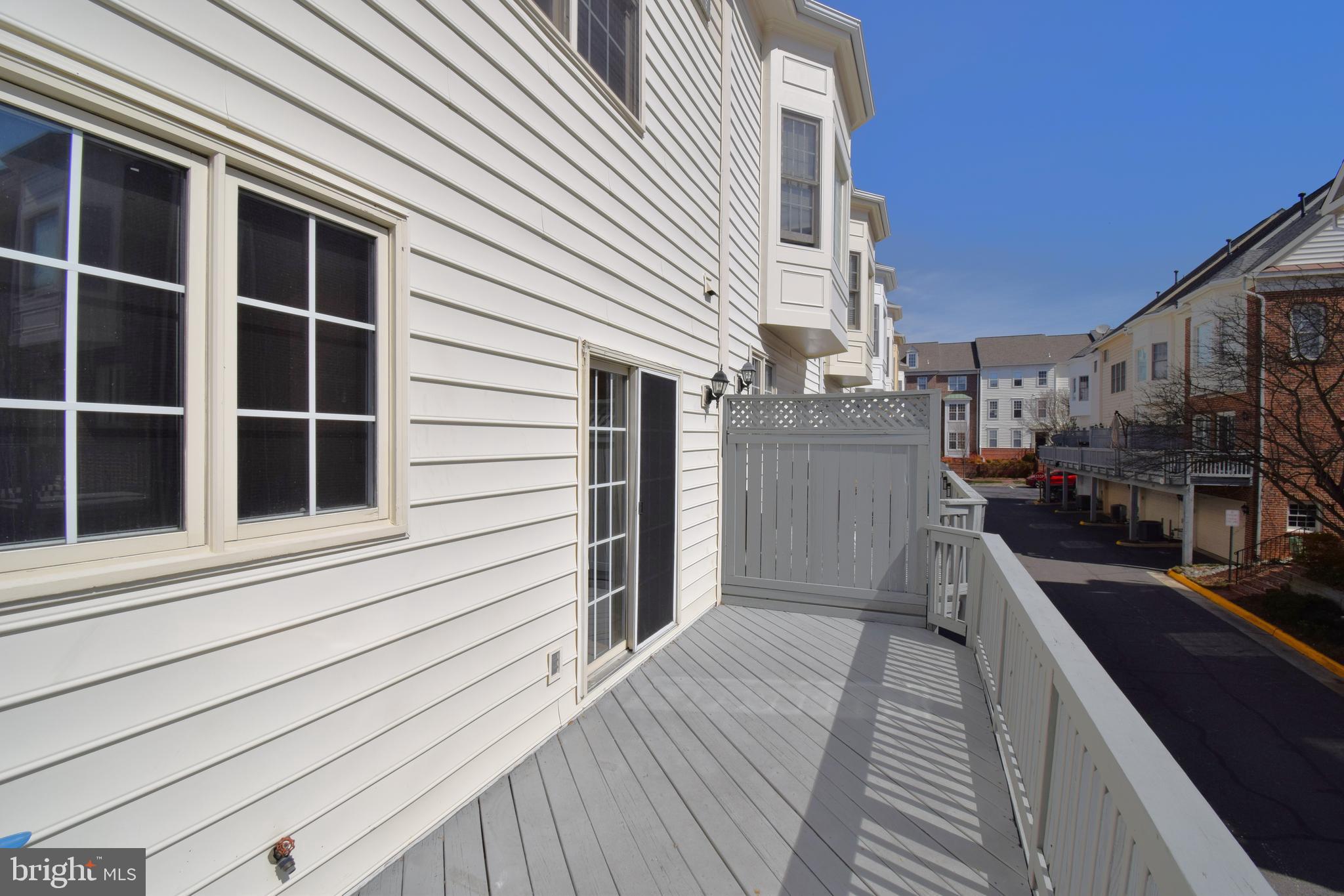 TYSONS VILLAGE - Residential Lease