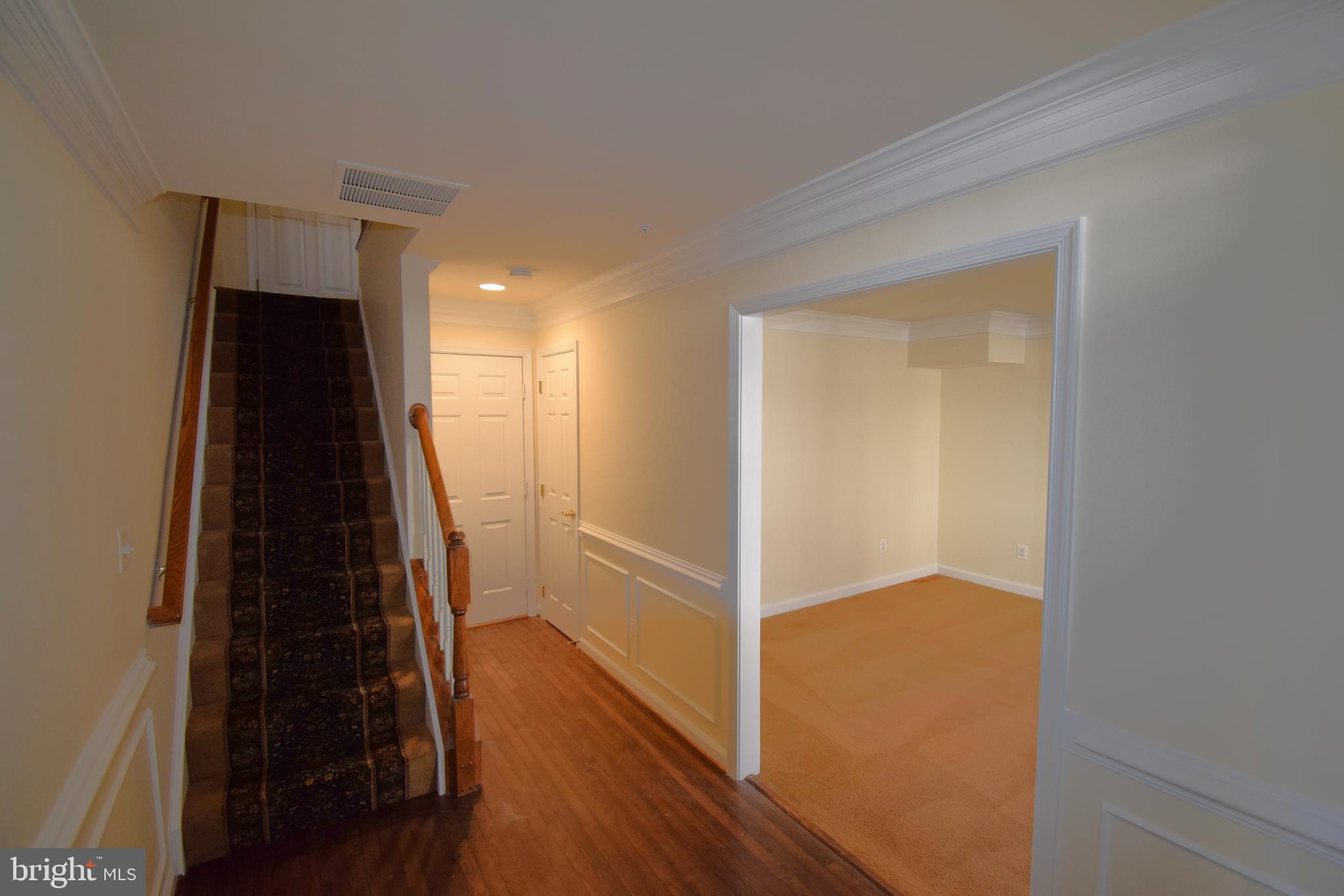 TYSONS VILLAGE - Residential Lease