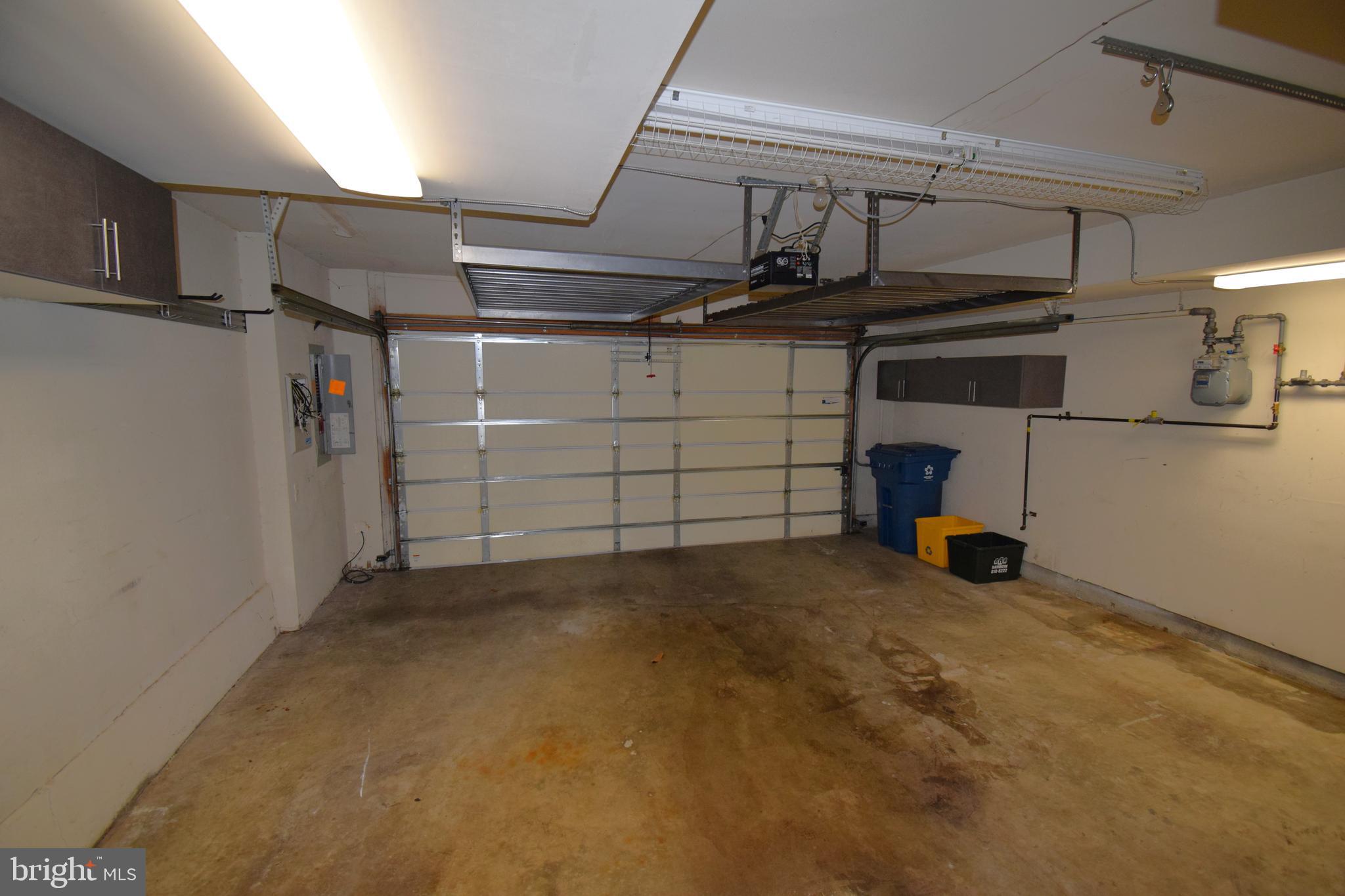 TYSONS VILLAGE - Residential Lease