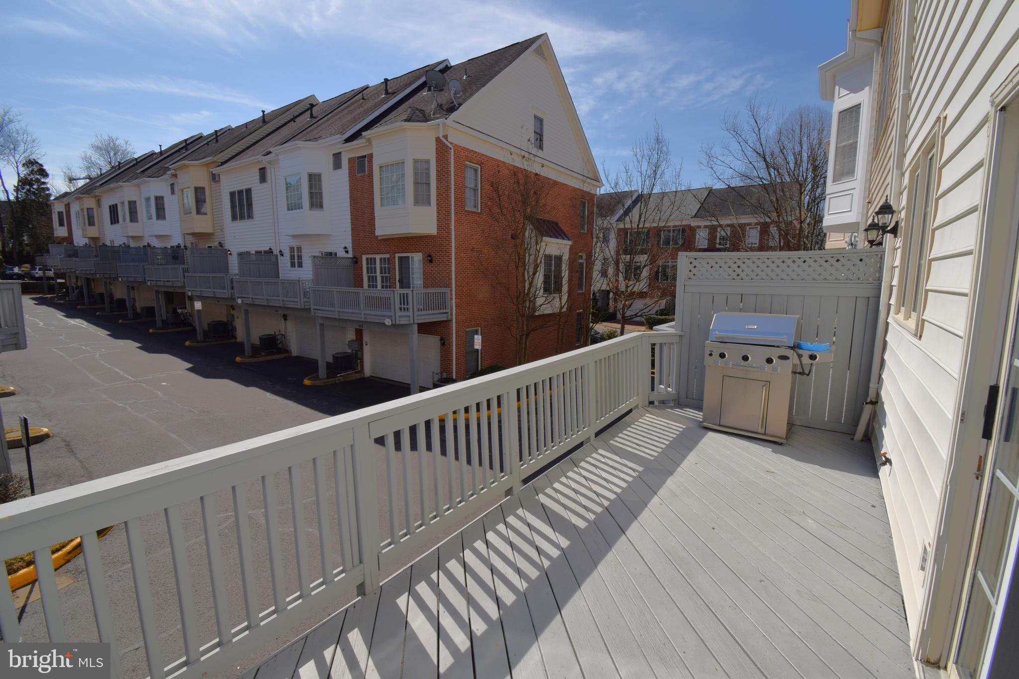 TYSONS VILLAGE - Residential Lease