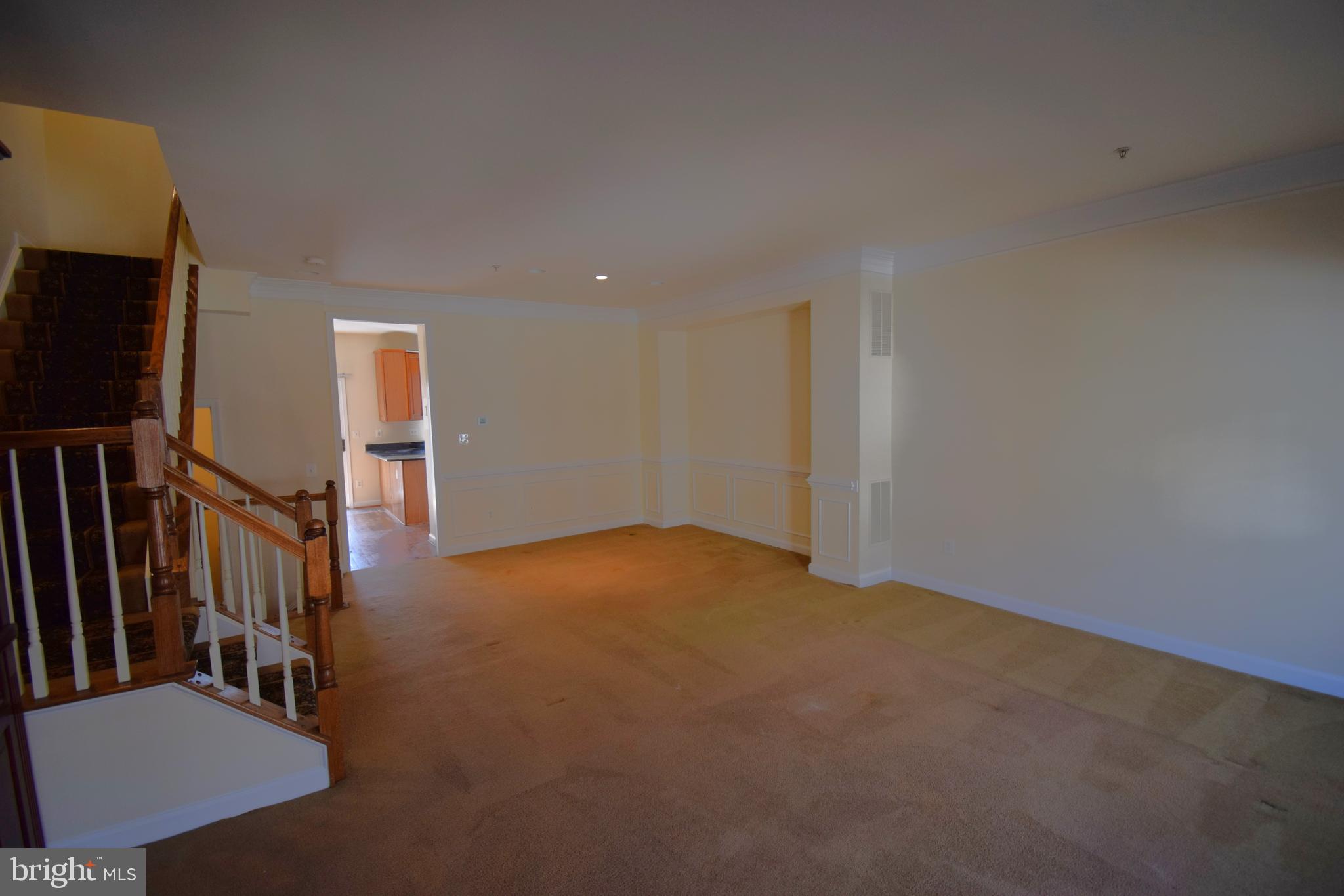 TYSONS VILLAGE - Residential Lease