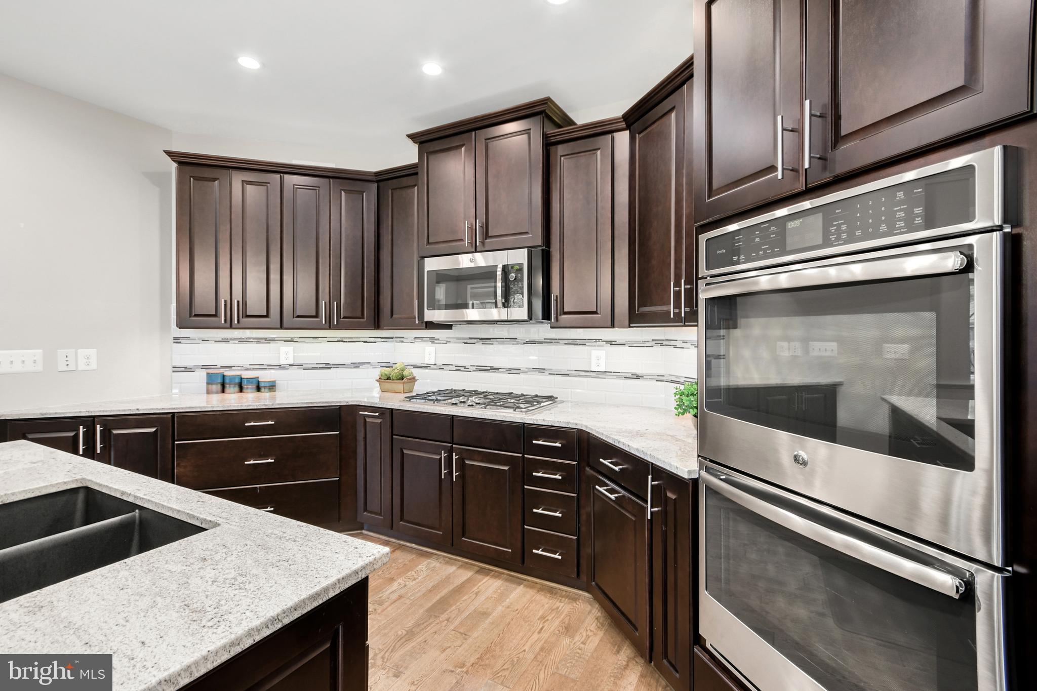 WORMANS MILL - Residential