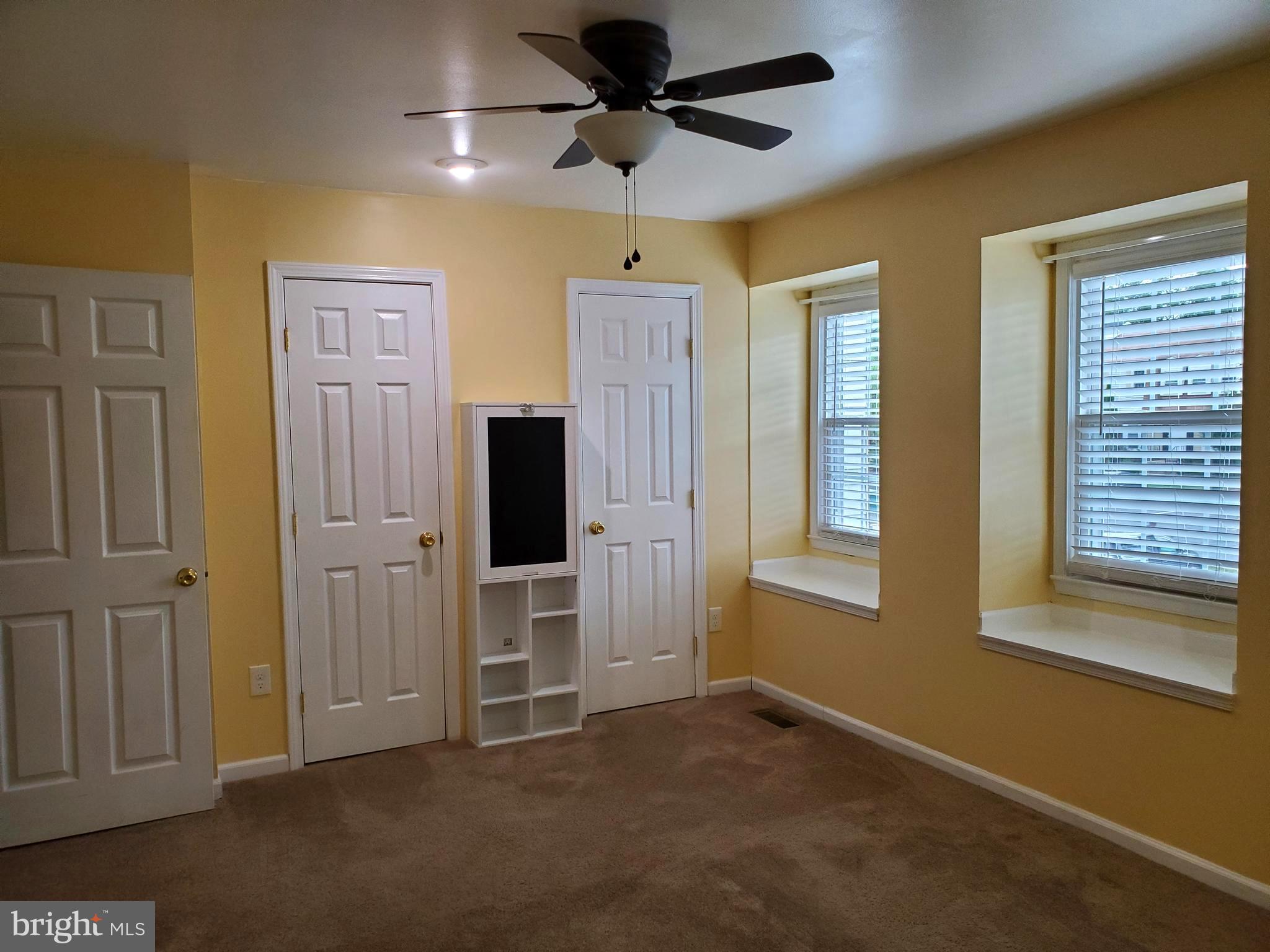 TOWNS OF FOREST HILLS - Residential