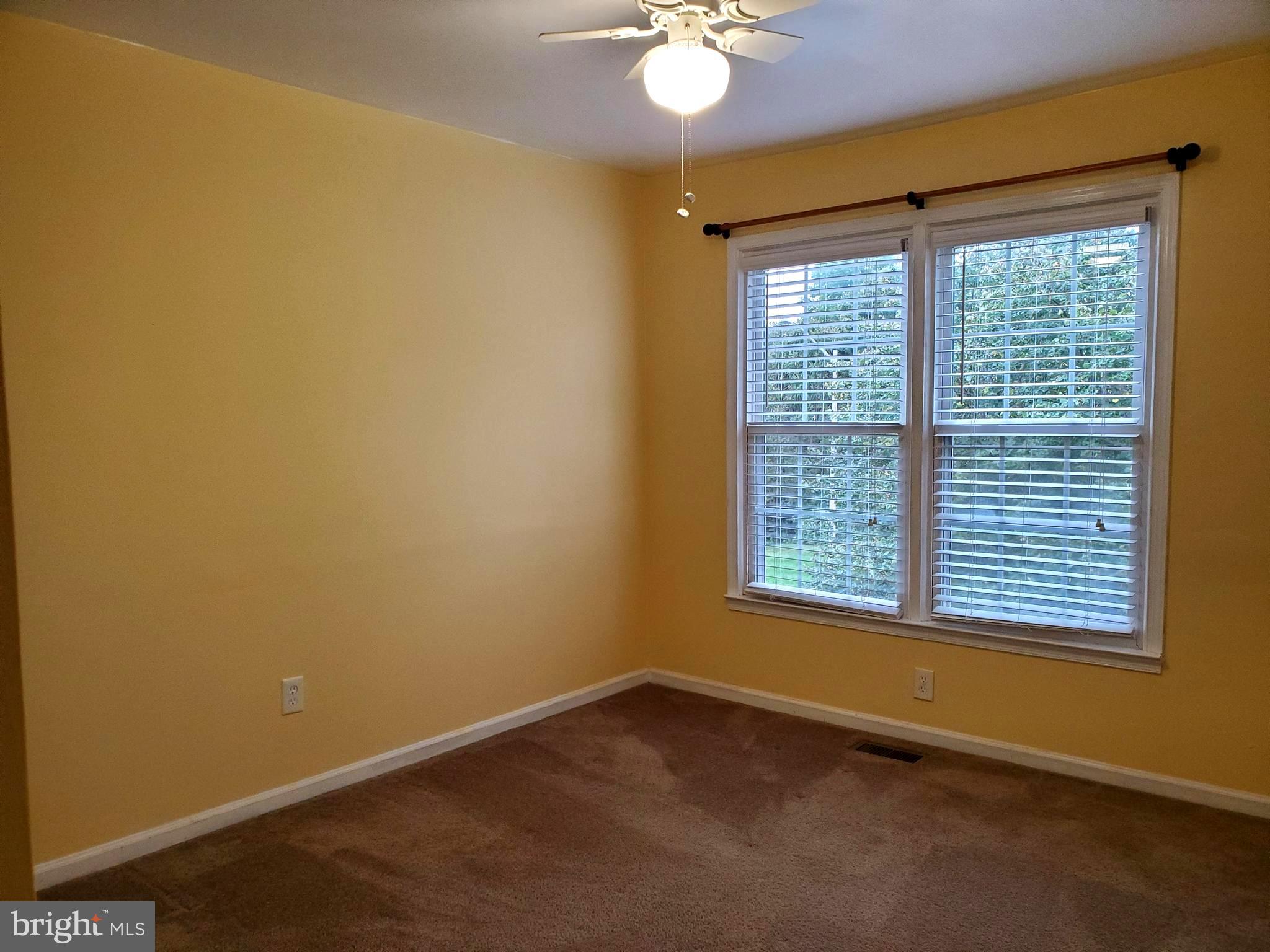 TOWNS OF FOREST HILLS - Residential