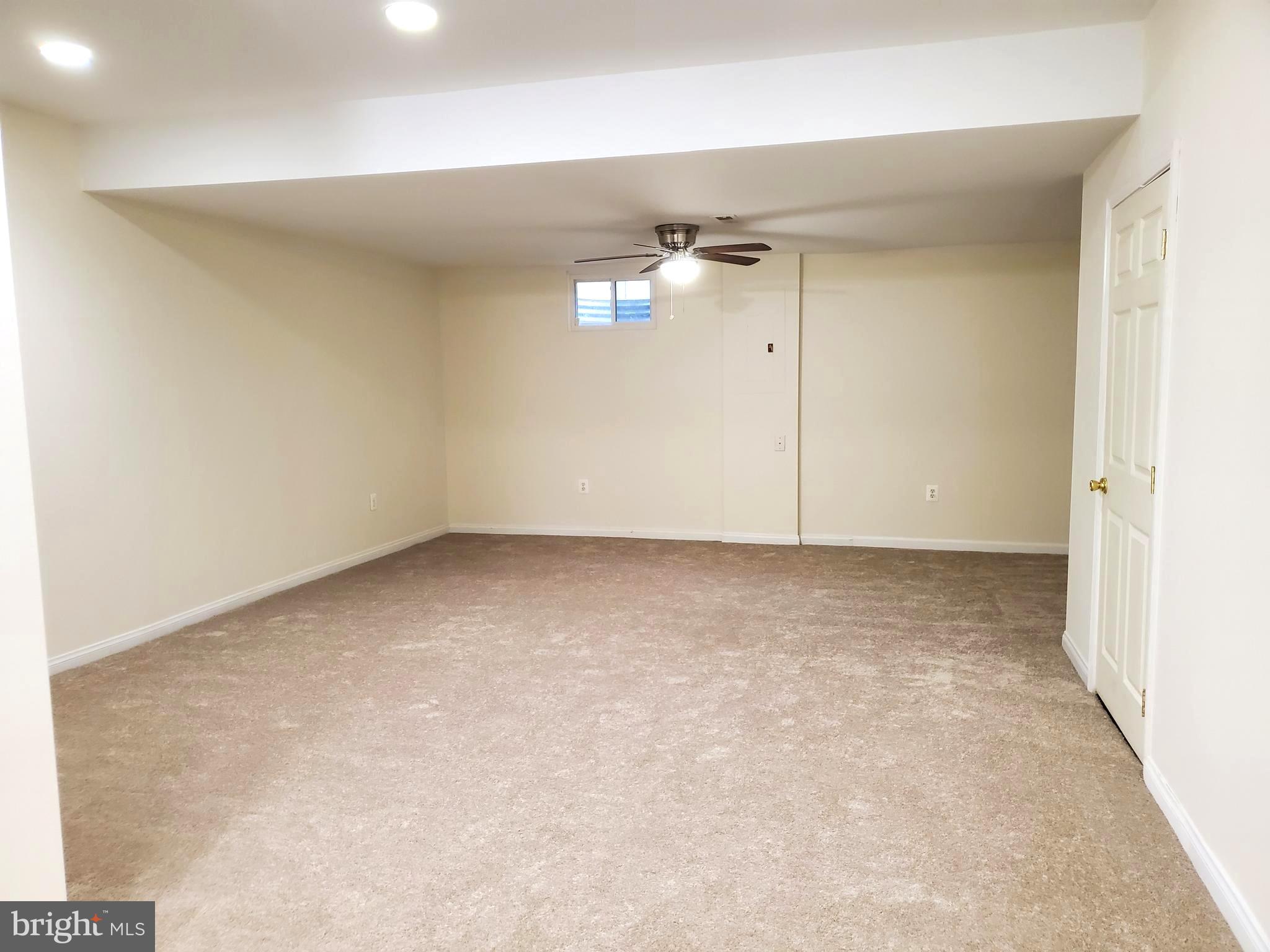 TOWNS OF FOREST HILLS - Residential