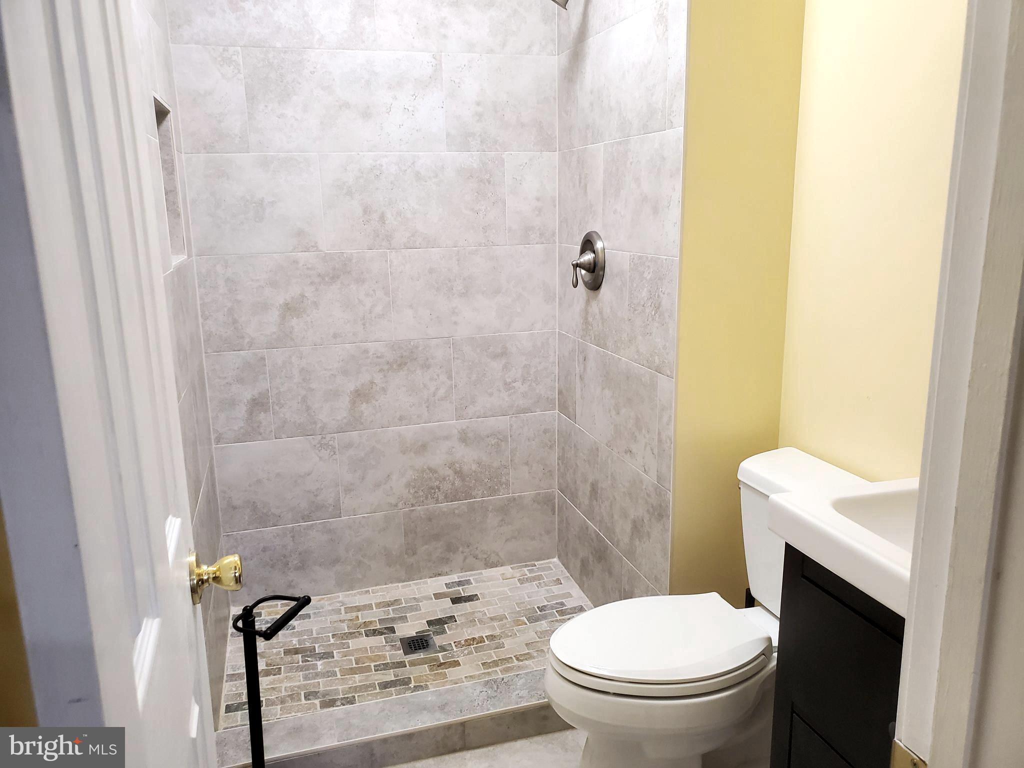 TOWNS OF FOREST HILLS - Residential