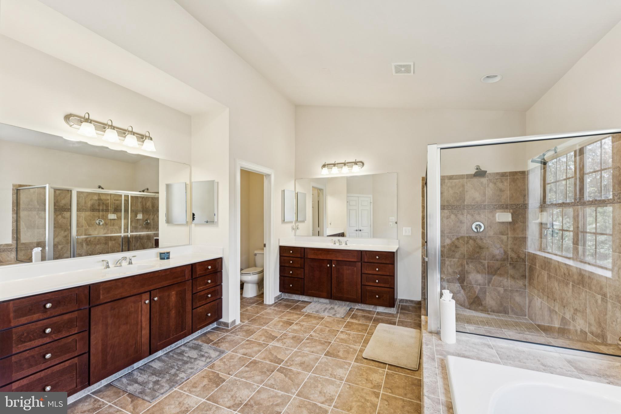 COLLINGBROOK - Residential