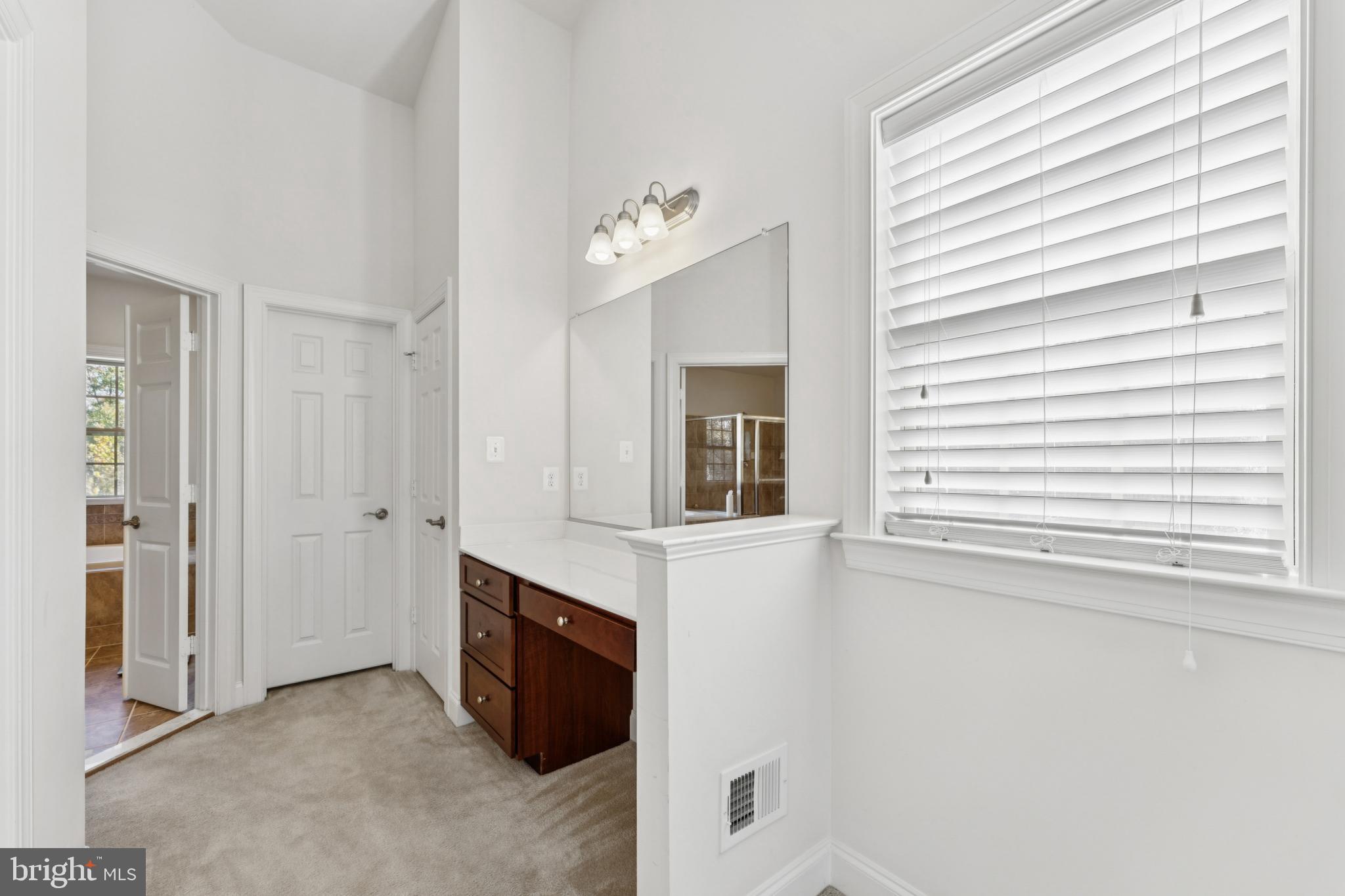 COLLINGBROOK - Residential