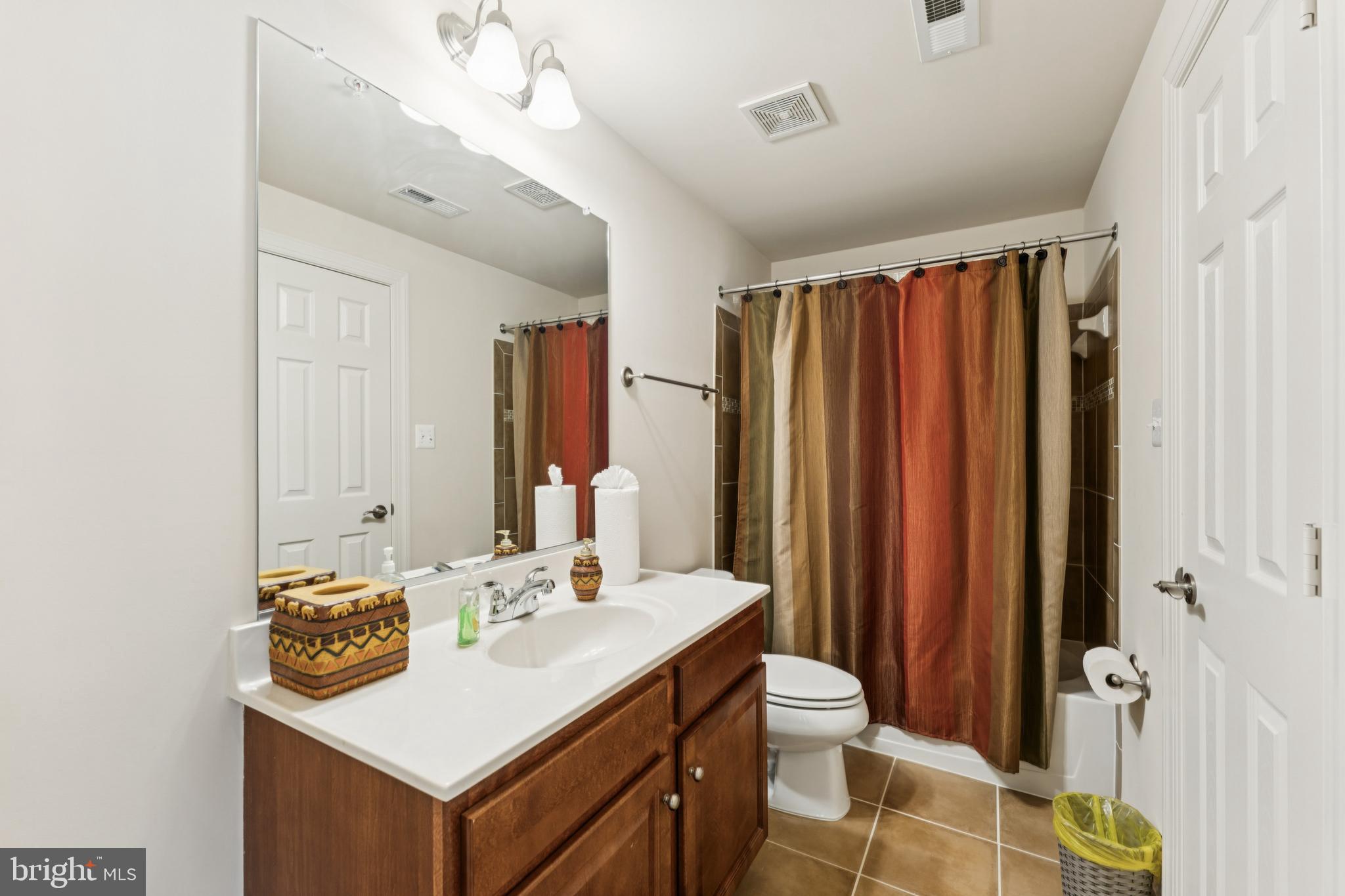 COLLINGBROOK - Residential