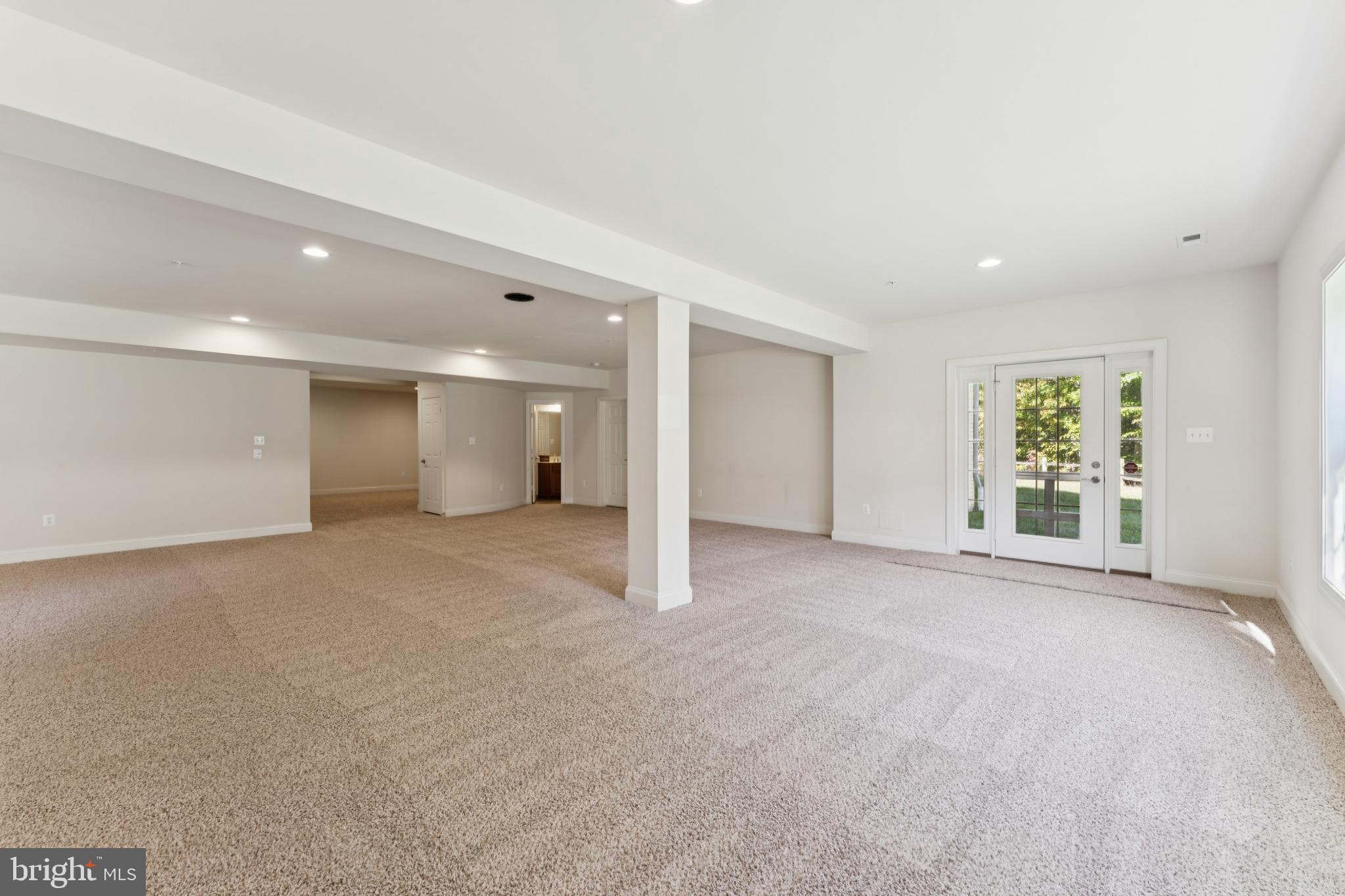 COLLINGBROOK - Residential