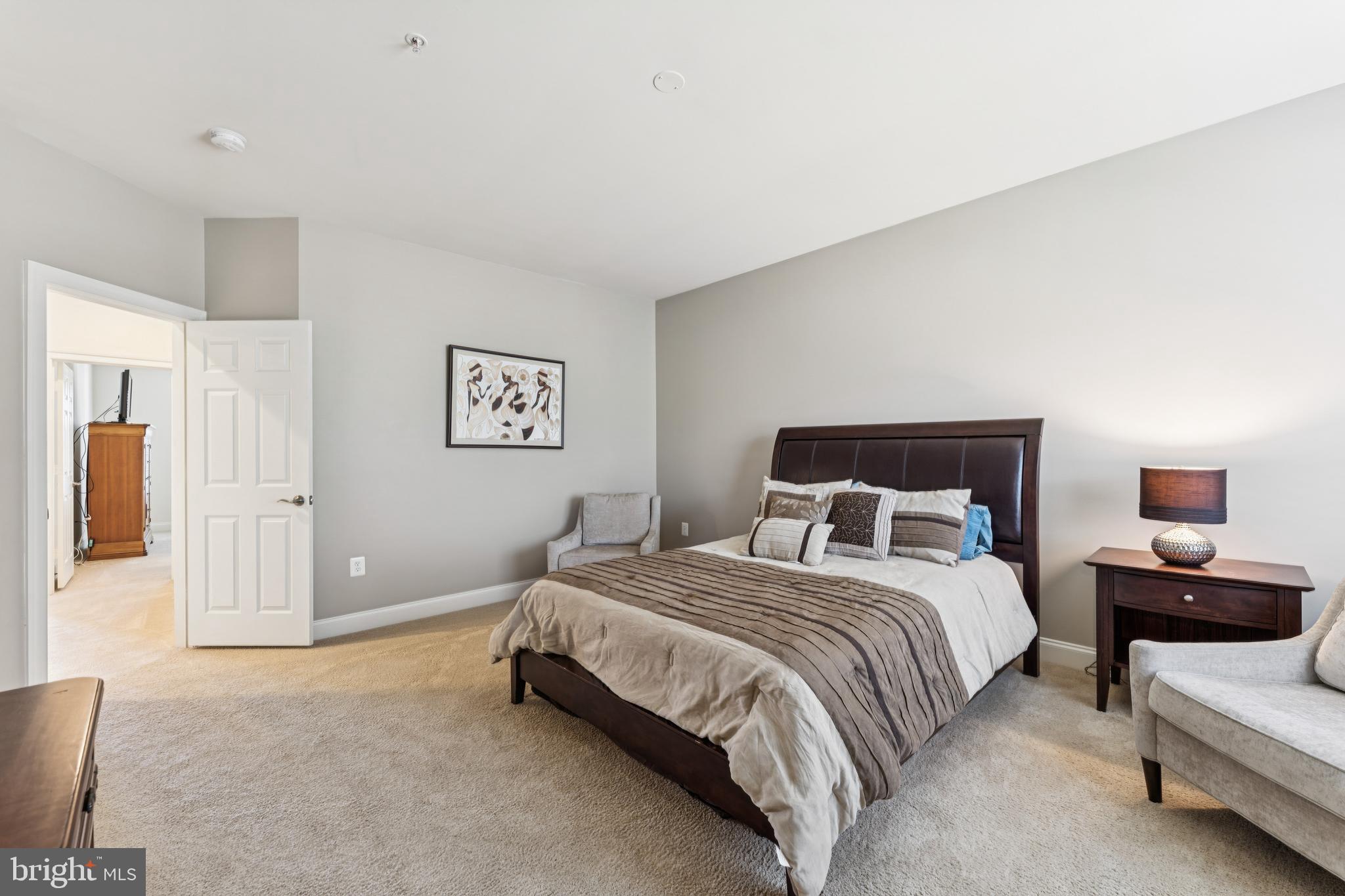 COLLINGBROOK - Residential