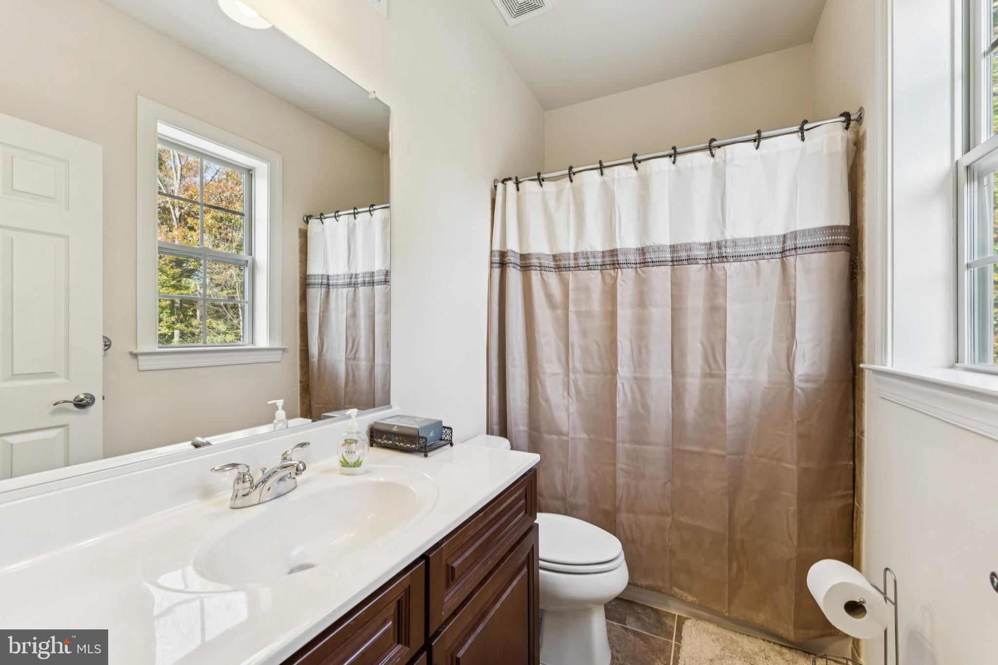 COLLINGBROOK - Residential