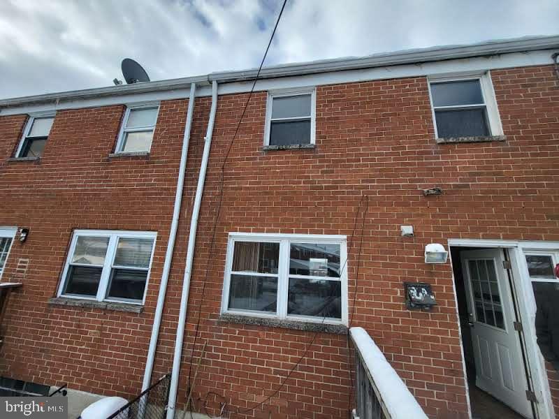 FOX RIDGE MANOR - Residential