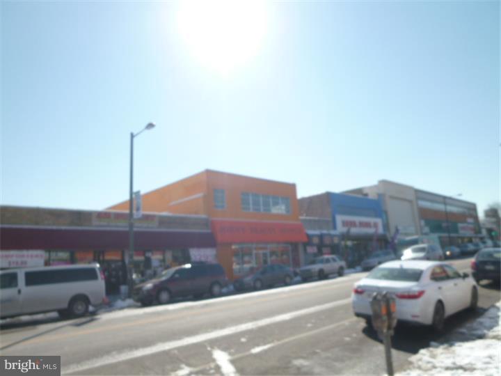 GERMANTOWN - Commercial Sale