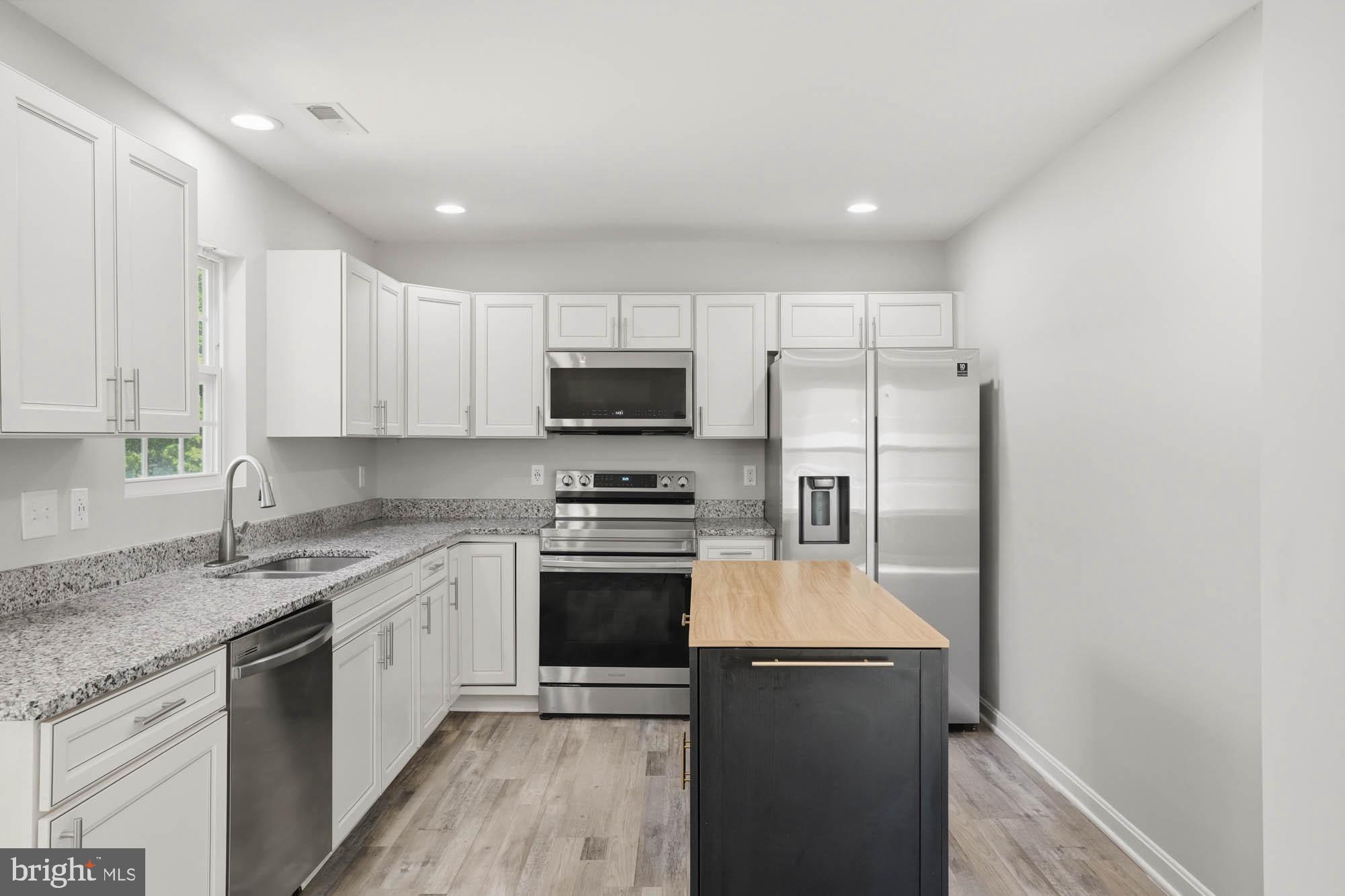 PLACID BAY ESTATES - Residential