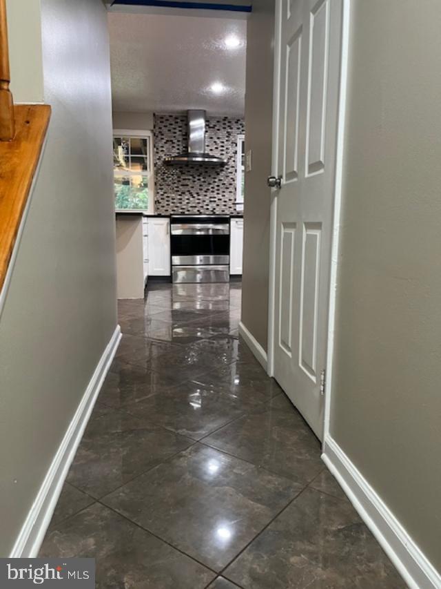 ROLLINGWOOD VILLAGE - Residential Lease