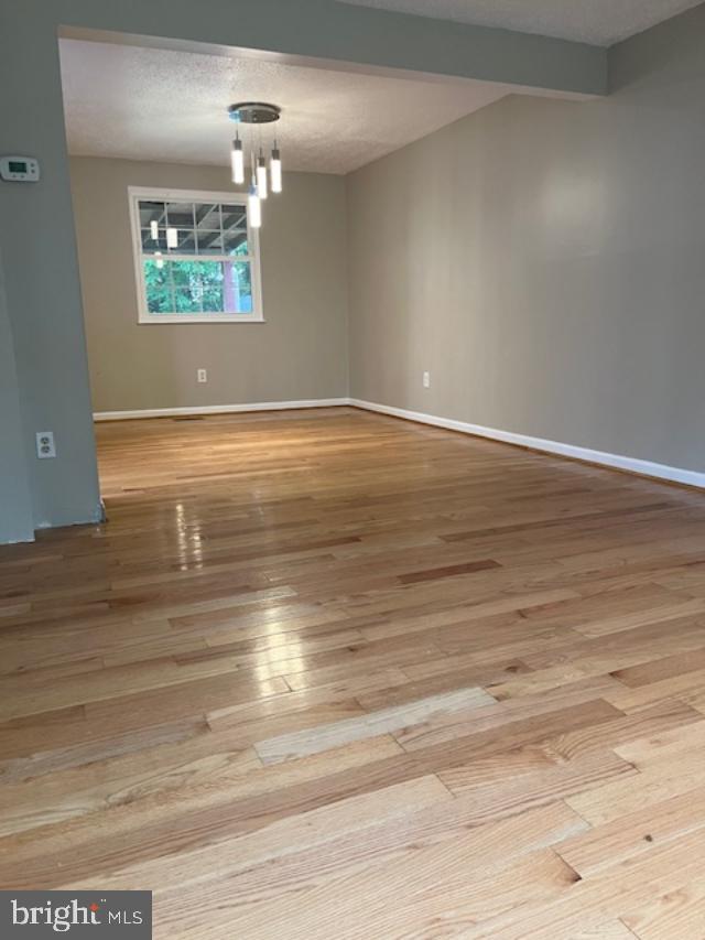 ROLLINGWOOD VILLAGE - Residential Lease