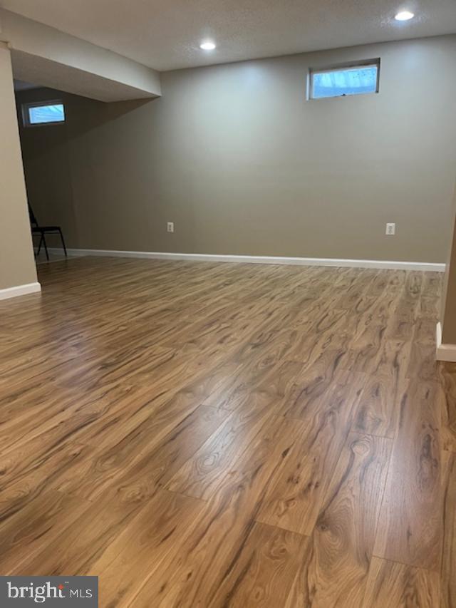 ROLLINGWOOD VILLAGE - Residential Lease