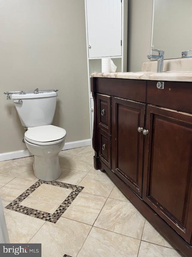 ROLLINGWOOD VILLAGE - Residential Lease