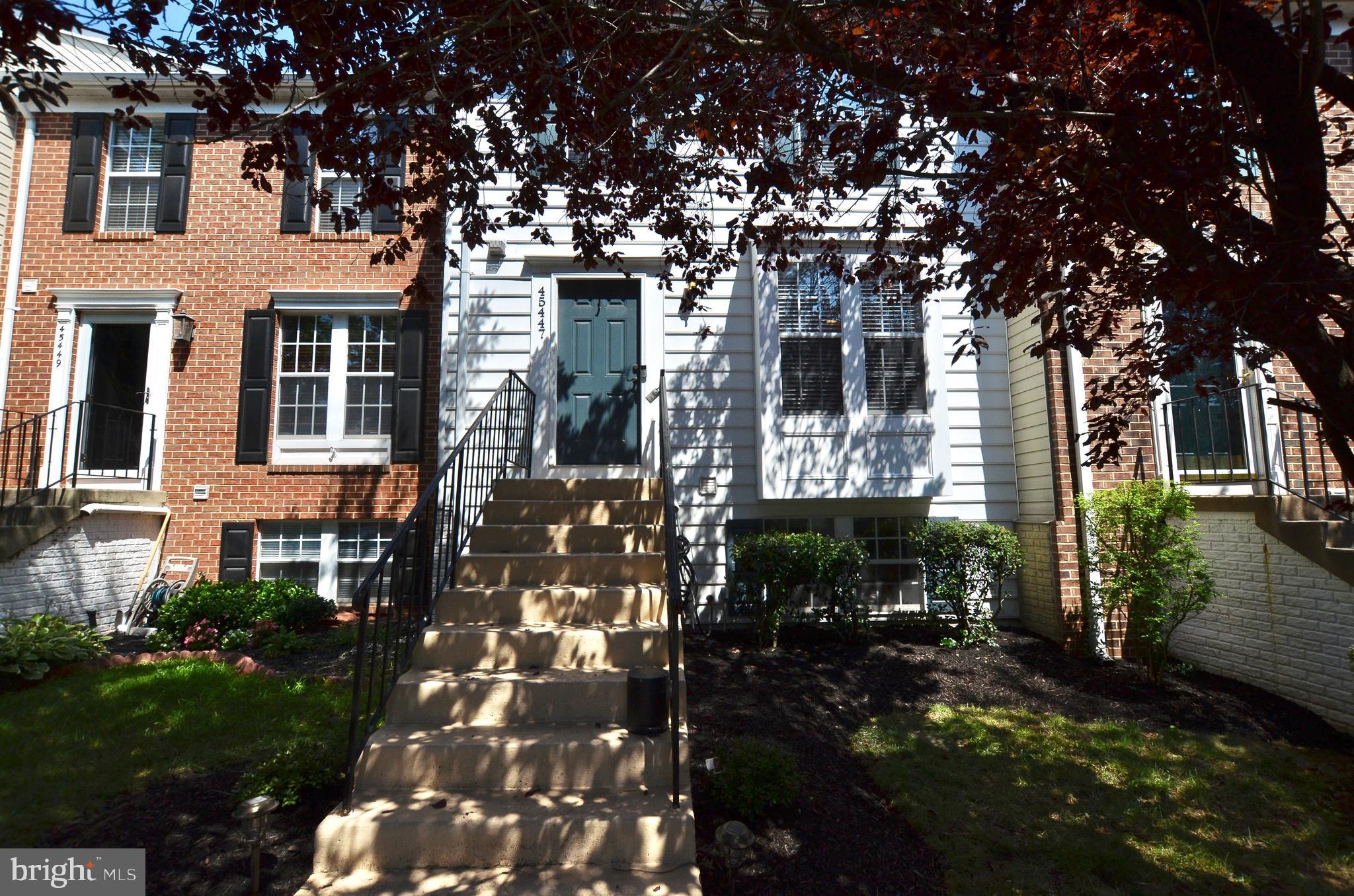 OLD GABLE SQUARE - Residential