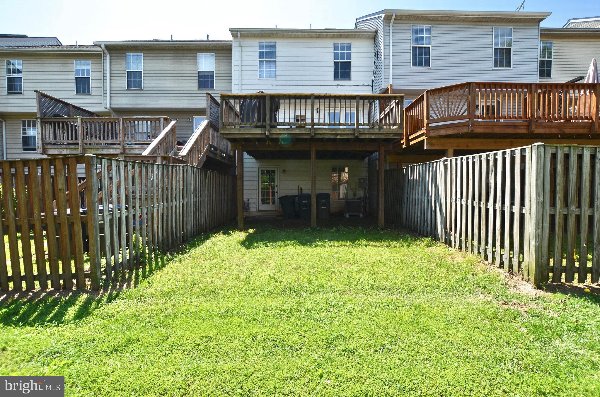 OLD GABLE SQUARE - Residential