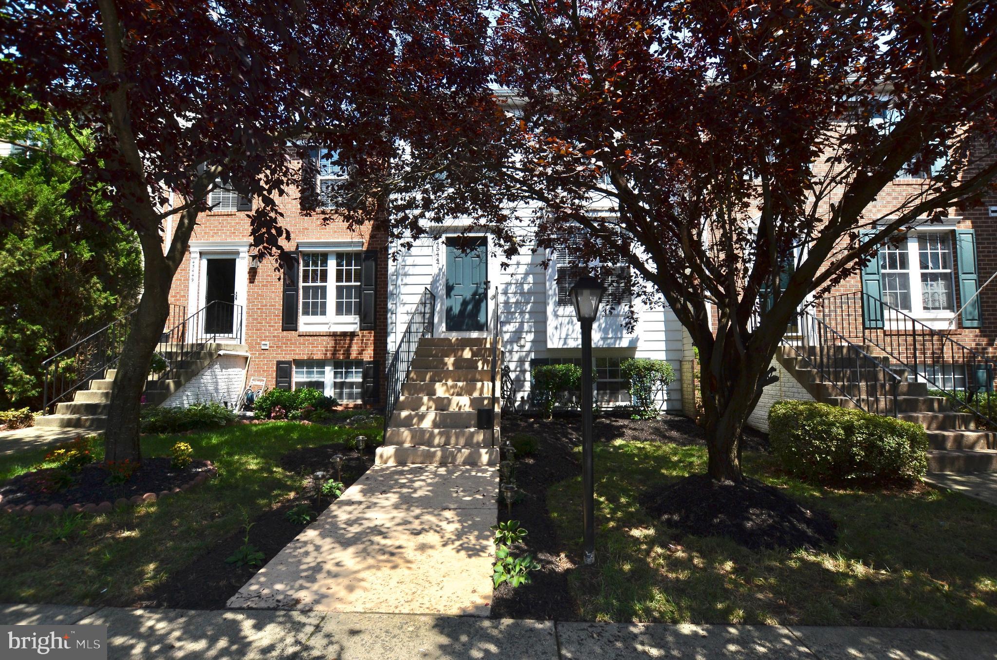 OLD GABLE SQUARE - Residential