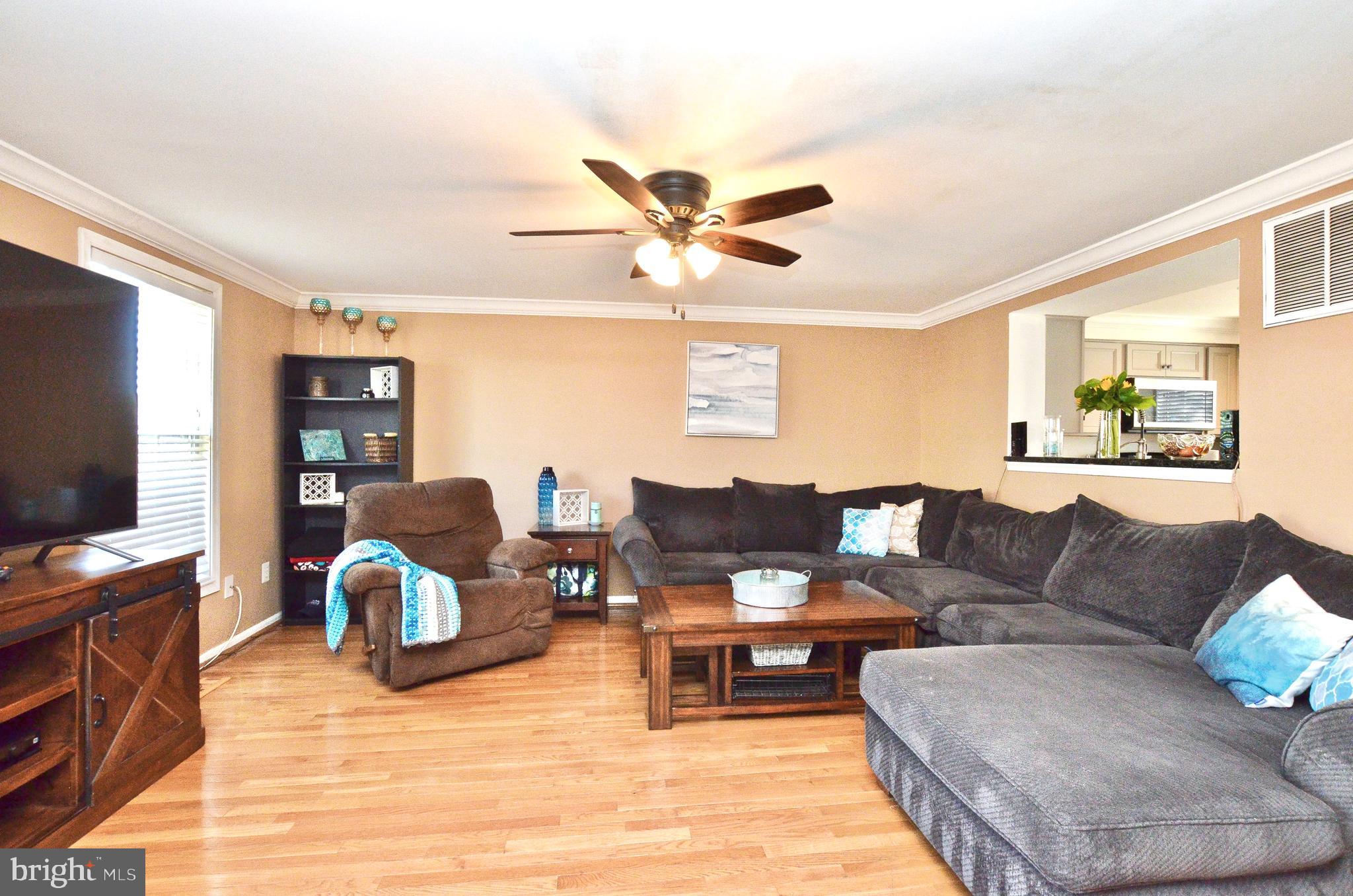 OLD GABLE SQUARE - Residential