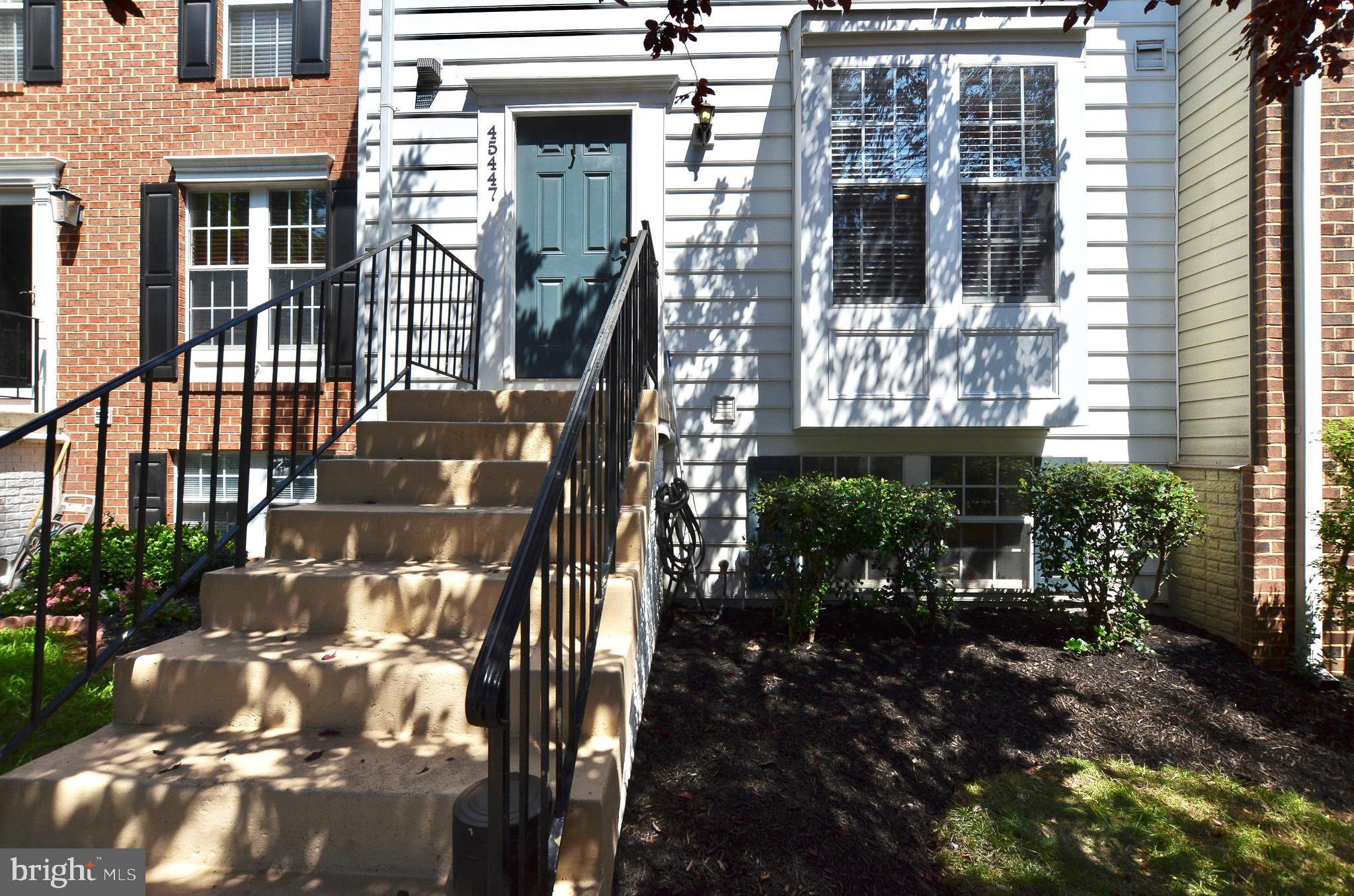 OLD GABLE SQUARE - Residential
