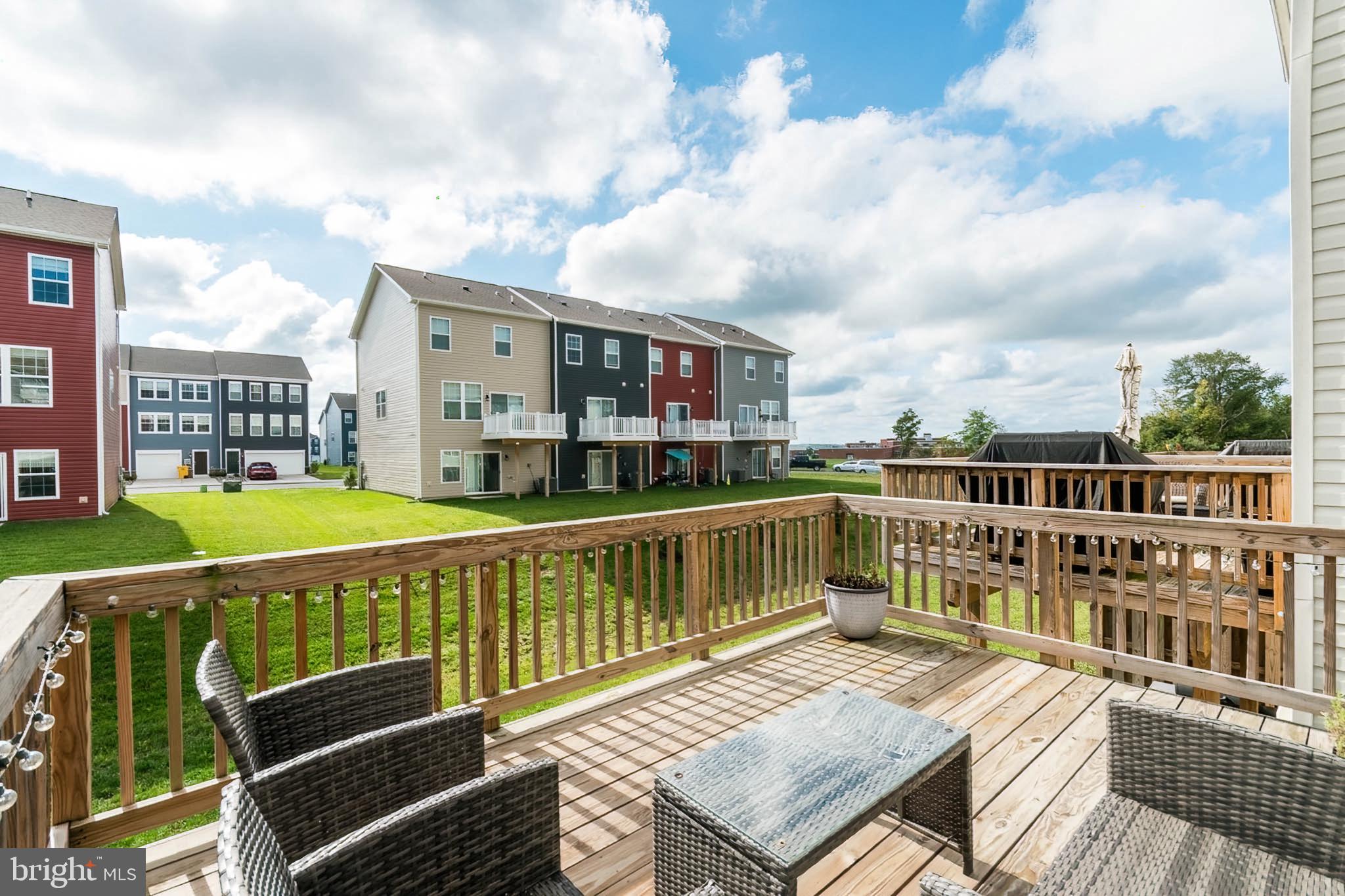 BERKELEY RIDGE - Residential