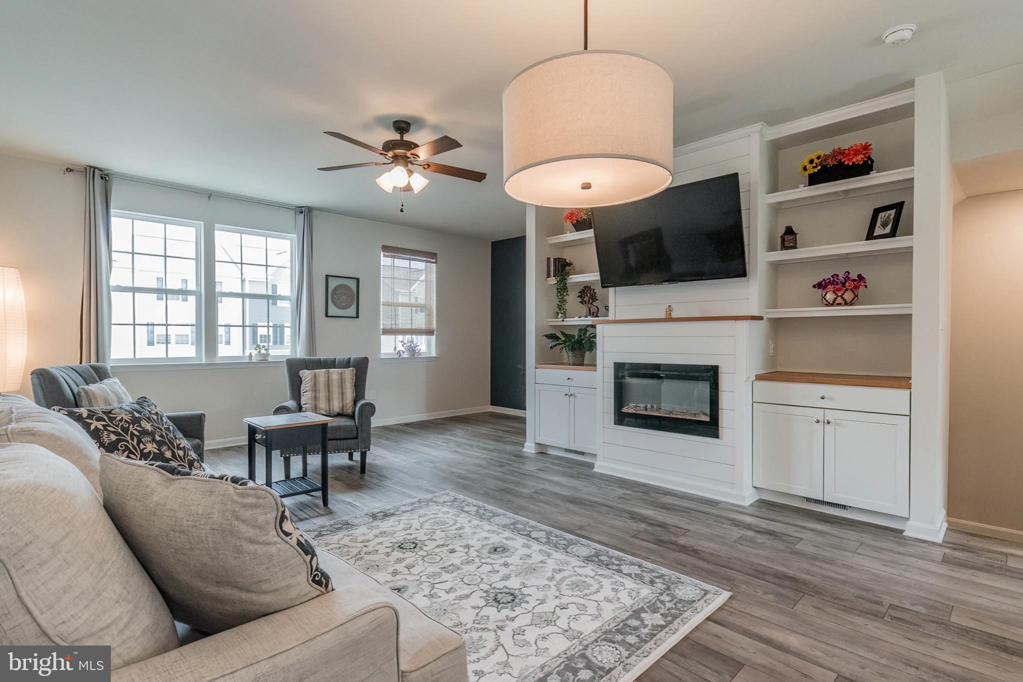 BERKELEY RIDGE - Residential