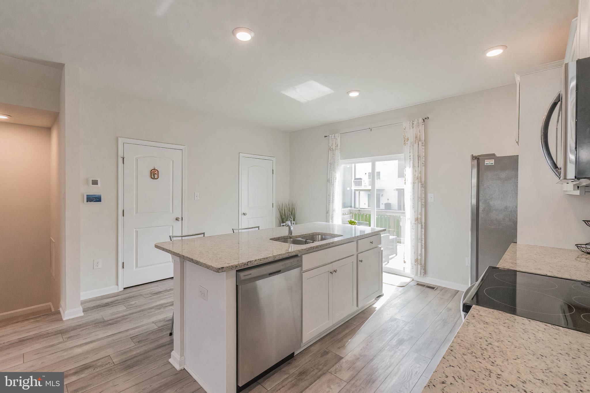 BERKELEY RIDGE - Residential