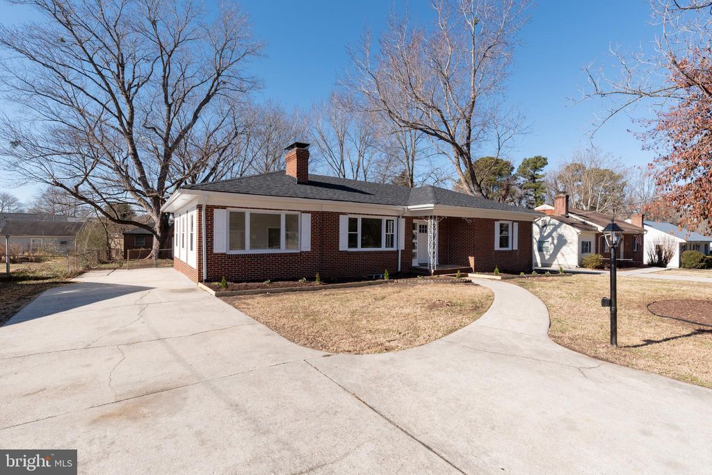 Photo of 21408 Robertson Avenue, SOUTH CHESTERFIELD, VA 23803 (MLS # VACF2001360)