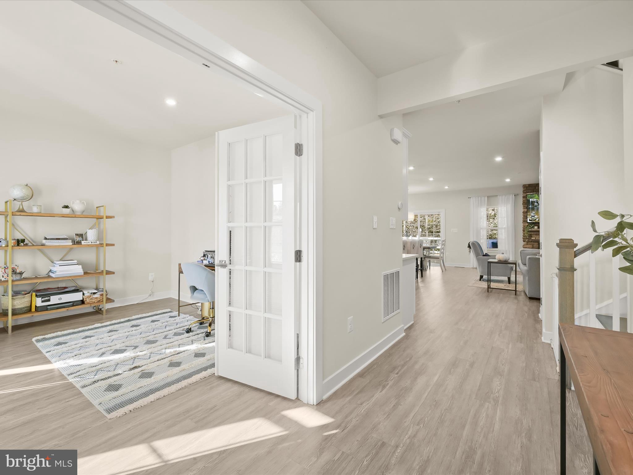 8206 DERRYMORE COURT