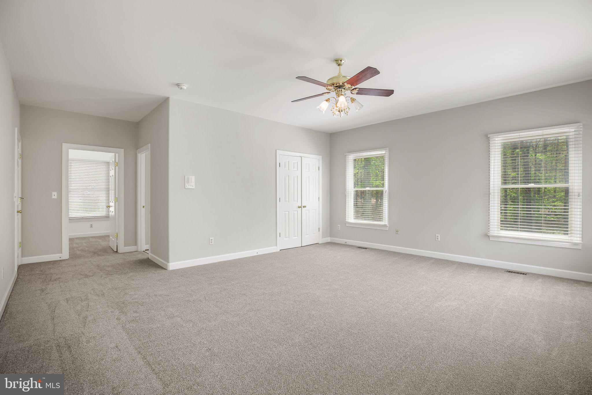 KINGS GRANT - Residential