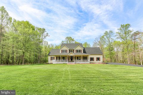 839 QUEEN ANNE DRIVE FREDERICKSBURG VA 22406