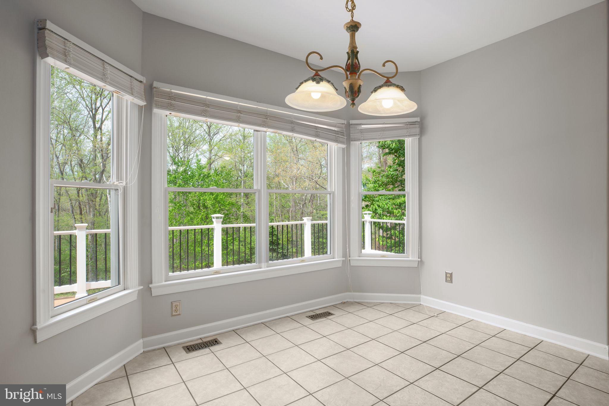 KINGS GRANT - Residential