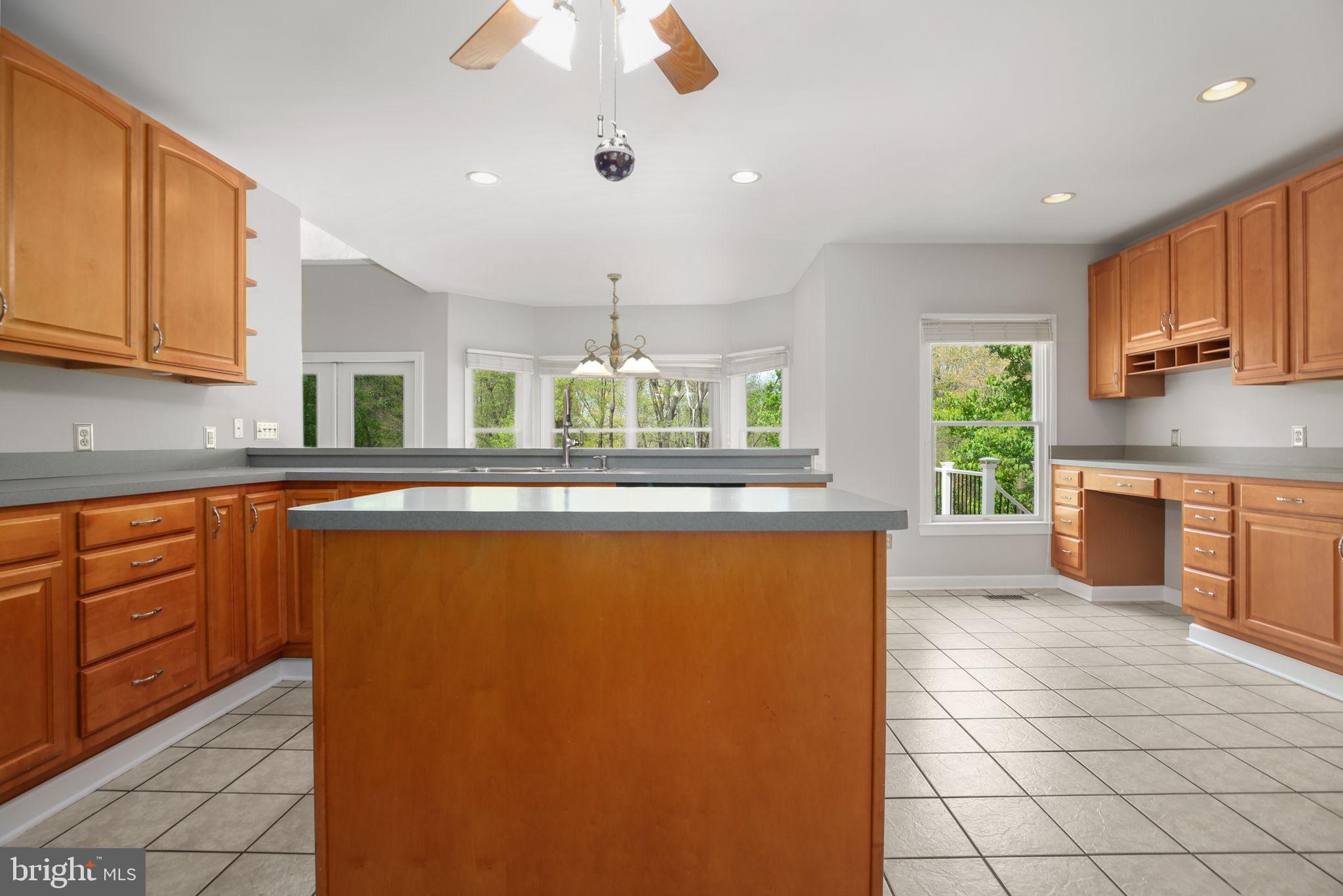 KINGS GRANT - Residential