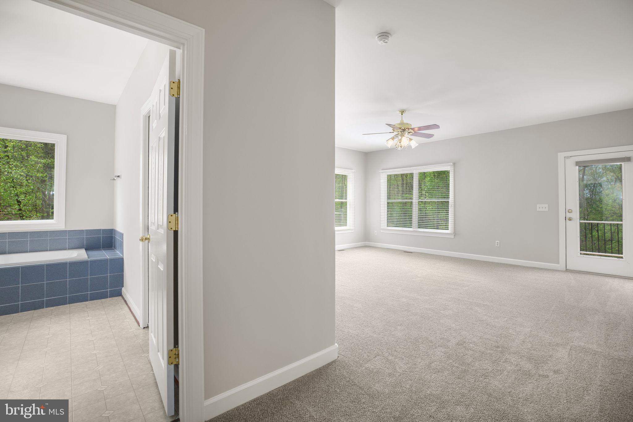 KINGS GRANT - Residential