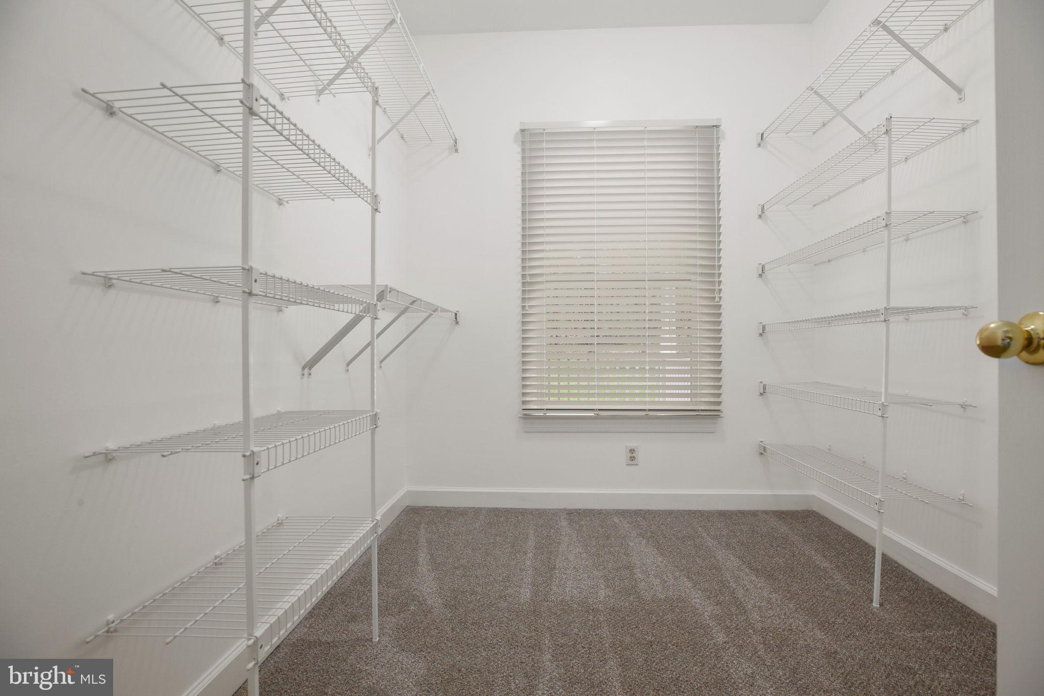 KINGS GRANT - Residential