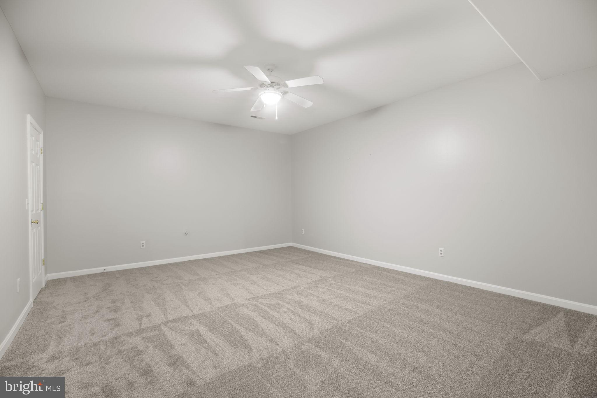 KINGS GRANT - Residential