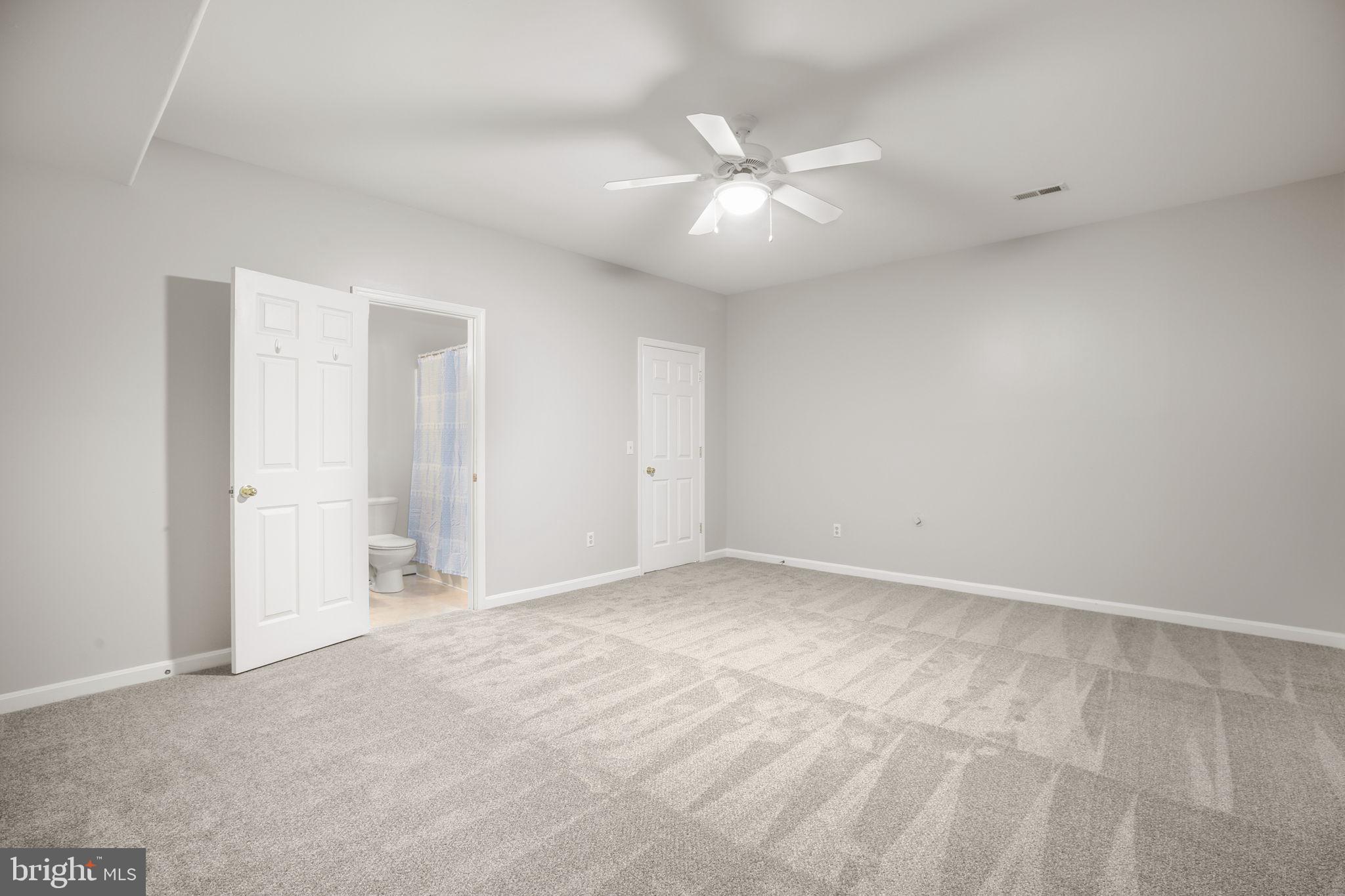 KINGS GRANT - Residential