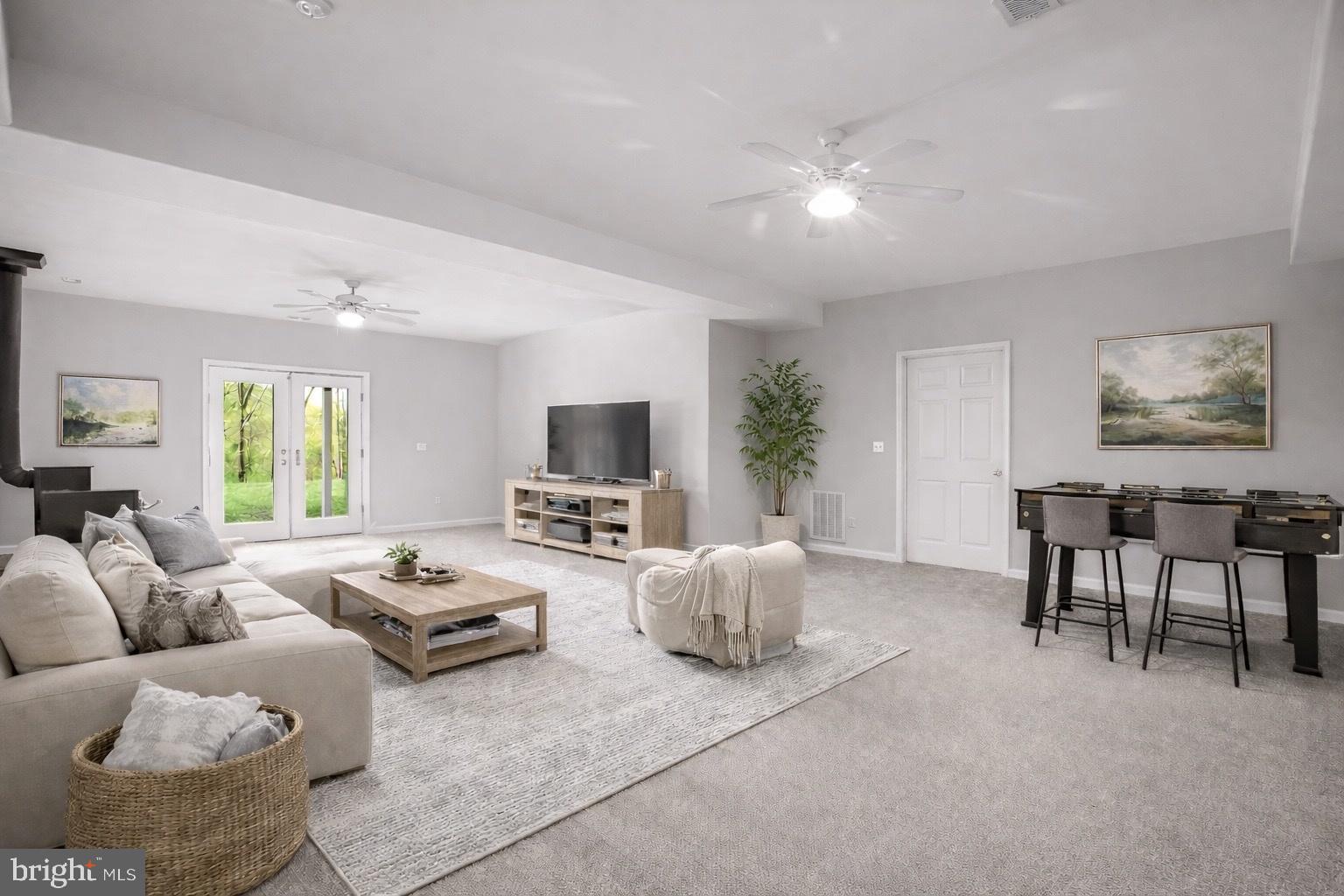 KINGS GRANT - Residential